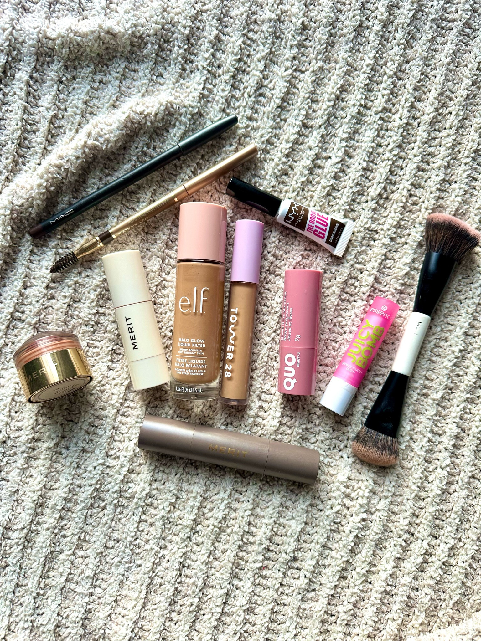 5 Minute Makeup Faves! These are my favourite products to use when I’m in a rush as a busy Mama. Best part is, most can be used with one hand! 🙌🏾

#LTKcanada #LTKbeauty