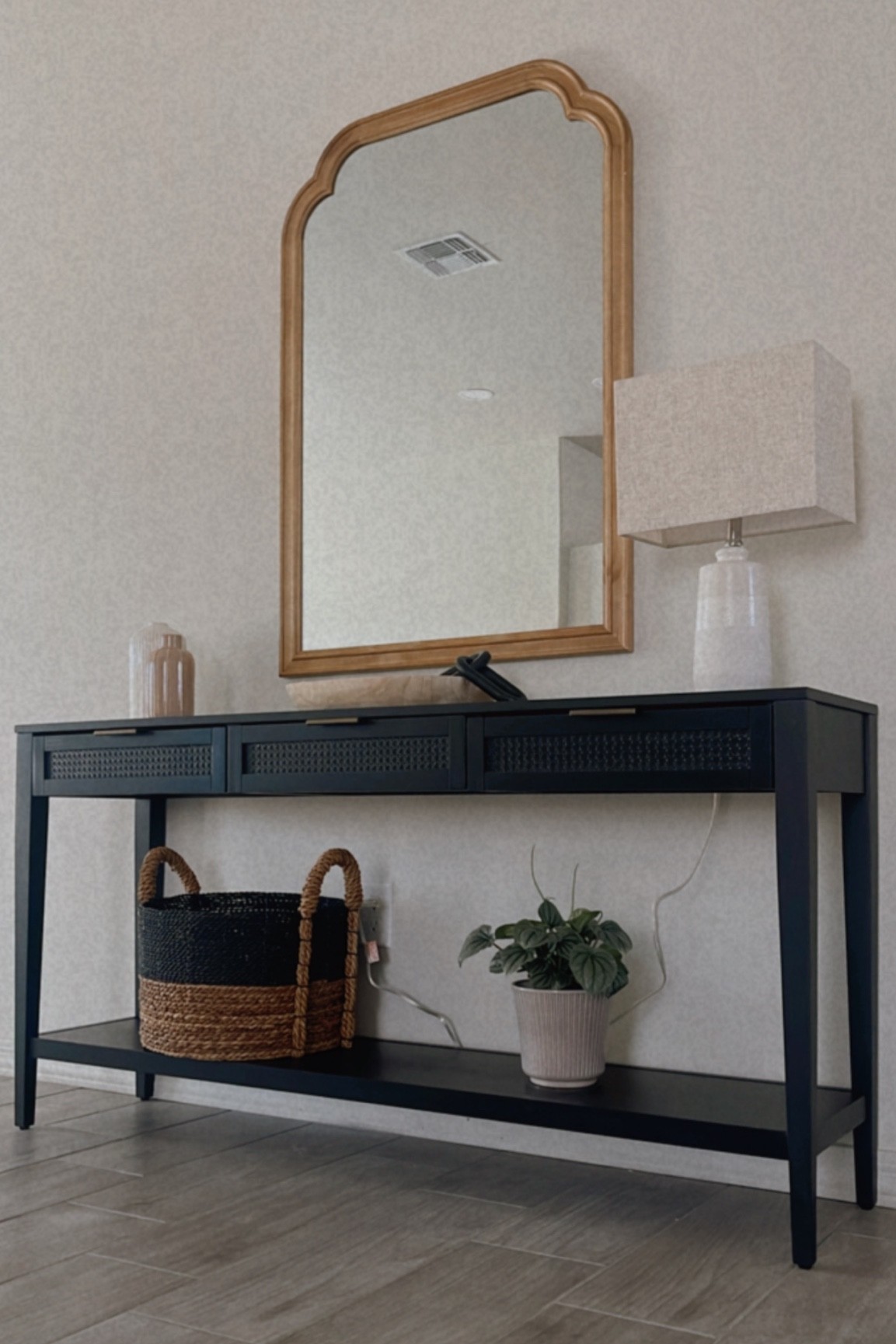 entry table goals

#LTKSeasonal #LTKhome