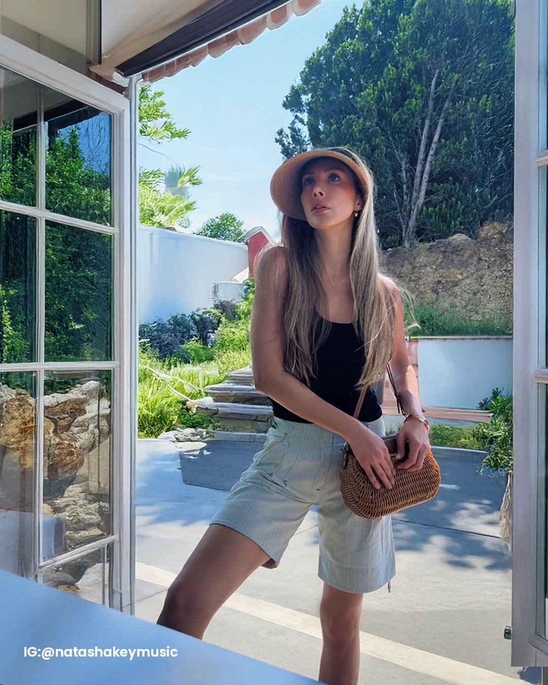 Outfit inspo🤍🤎🖤

#LTKU #LTKSeasonal #LTKStyleTip