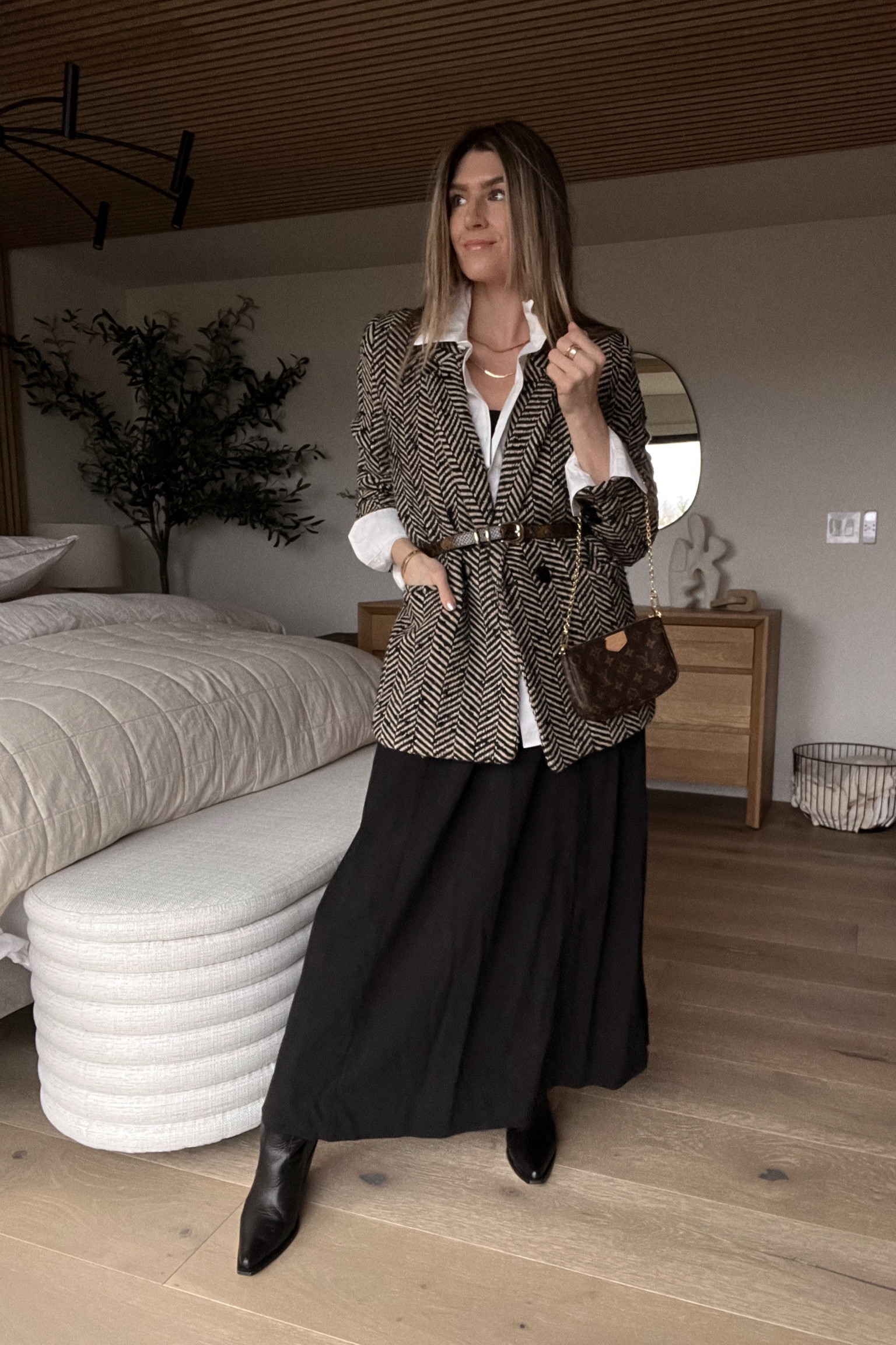 30 DAYS OF STYLING WHAT I OWN // day 22 of 30 : winterizing a summer dress 

#LTKshoecrush #LTKSeasonal #LTKstyletip