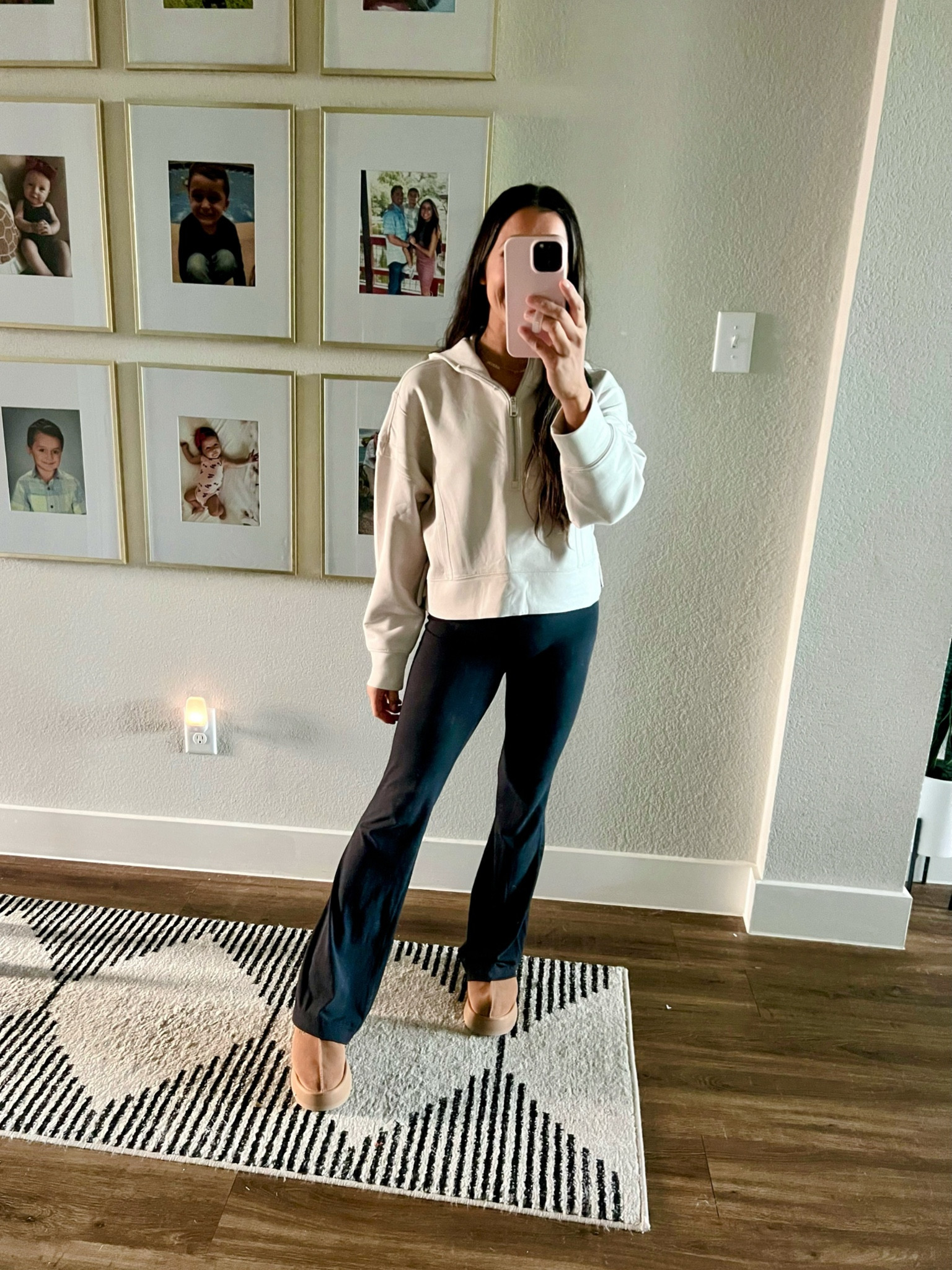 Top-small
Pants- size 4
Abercrombie sweatshirt, Abercrombie sale, Abercrombie, flare pants, lululemon flare pants, black flare pants, neutral outfits, postpartum outfit, ugg tazz, Uggs, fall outfits 