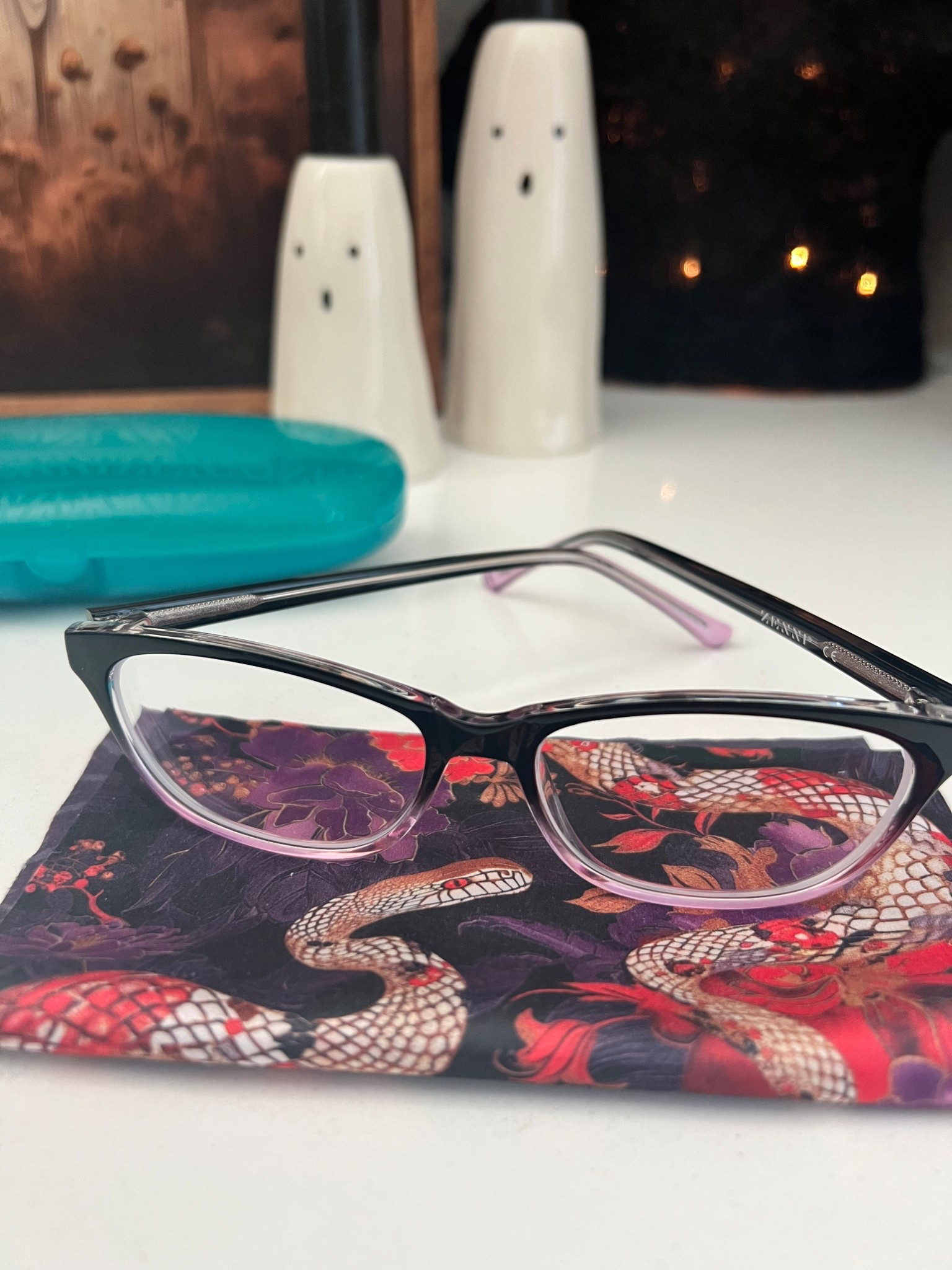 Loving my new Zenni frames. The black and purple combo really makes the green in my eyes pop 

#LTKSeasonal #LTKFindsUnder50