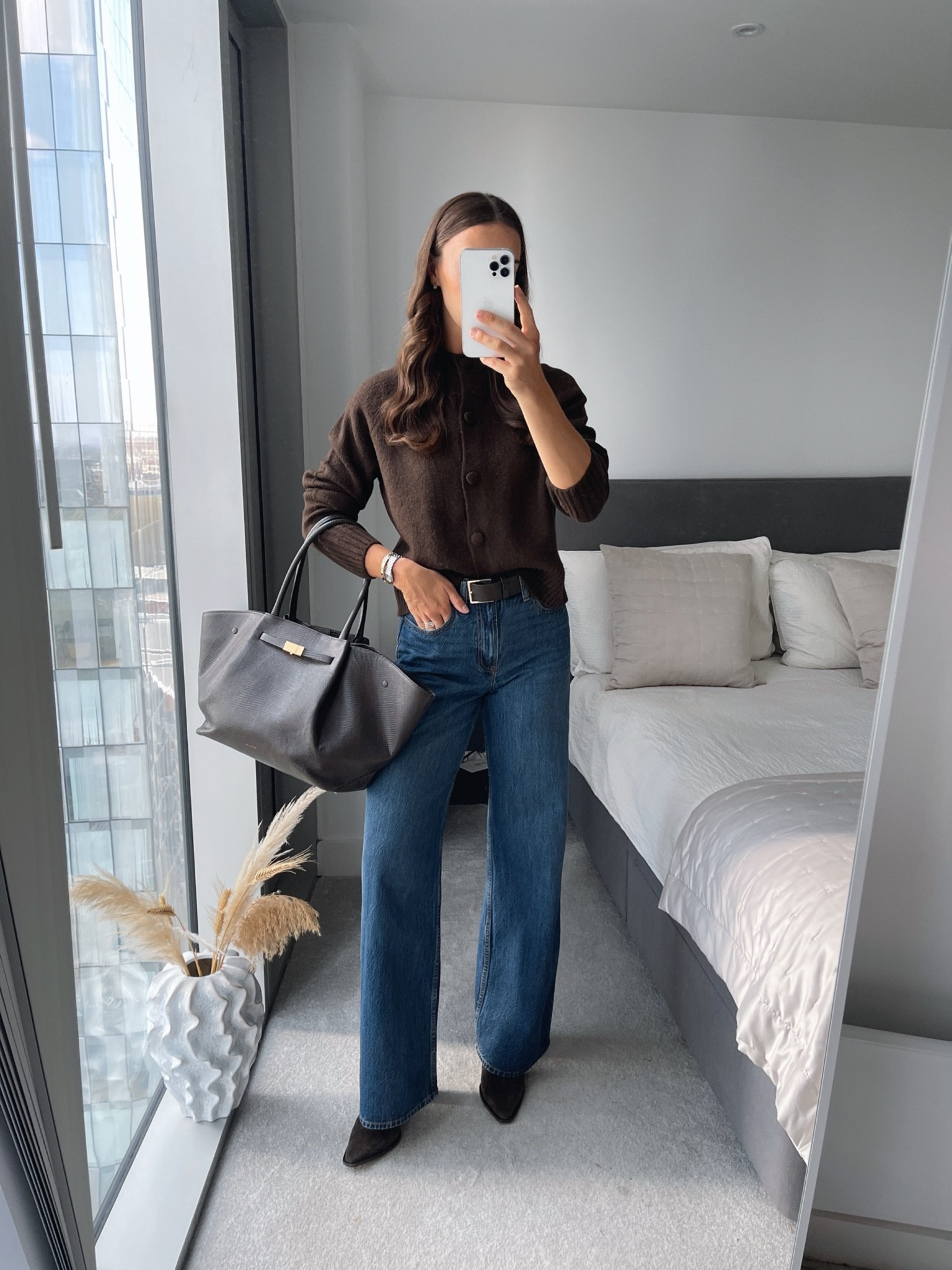 Transitional staples 🤎🍂

#LTKautumn #LTKunboxing #LTKjeans