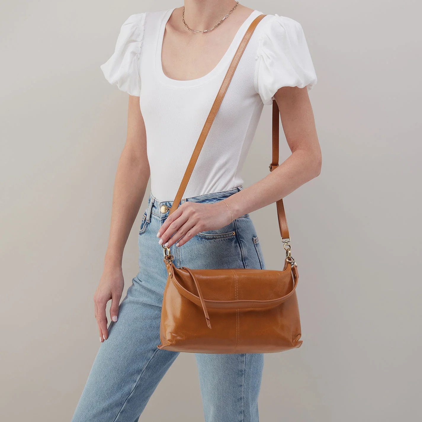 Avon Shoulder Bag In Polished Leather - Natural | HOBO Bags