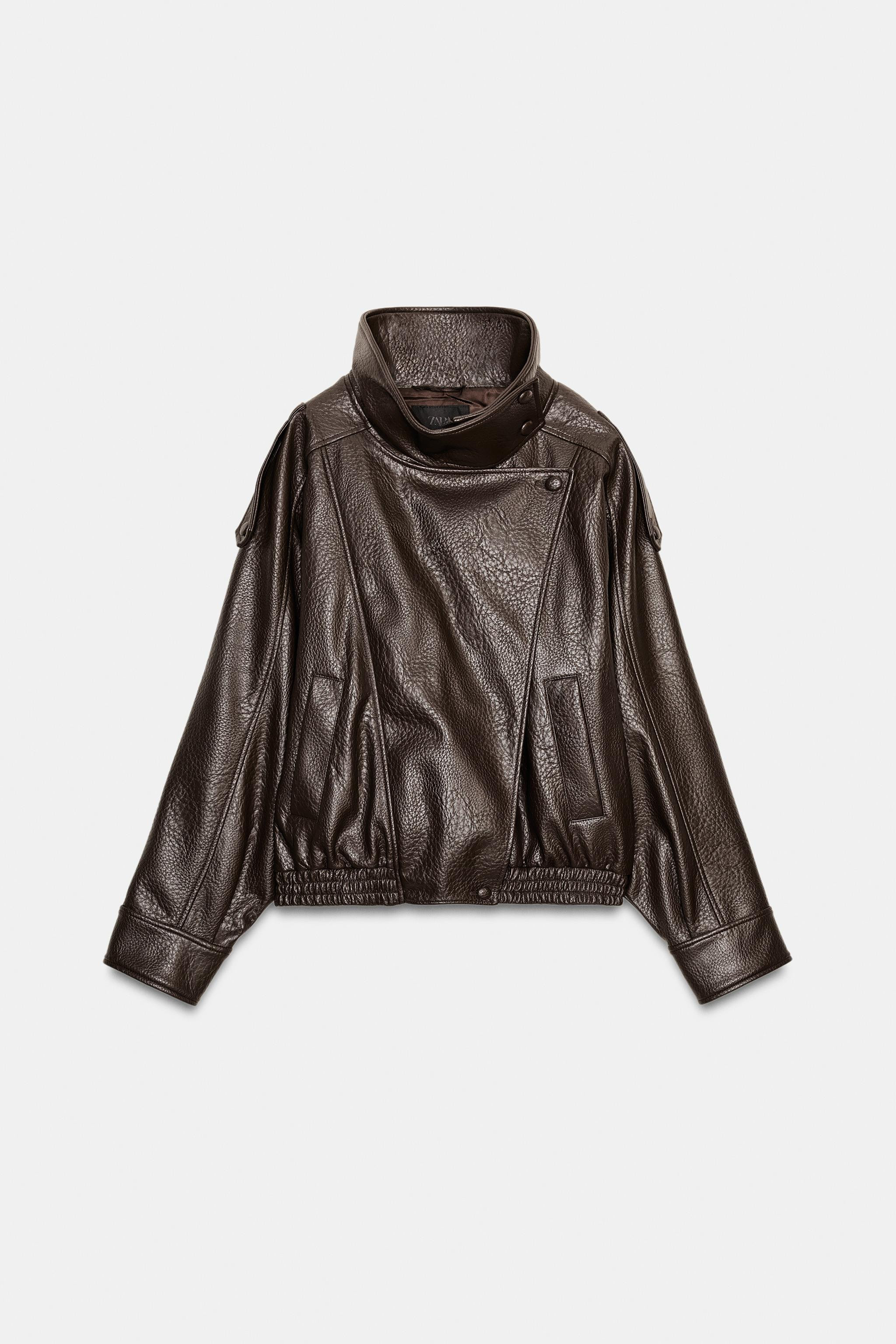 Bikerjacke mit Stehkragen und langen \u00c4rmeln, Schulterriegeln und B\u00fcndchen. Seitliche Le... | Zara DE