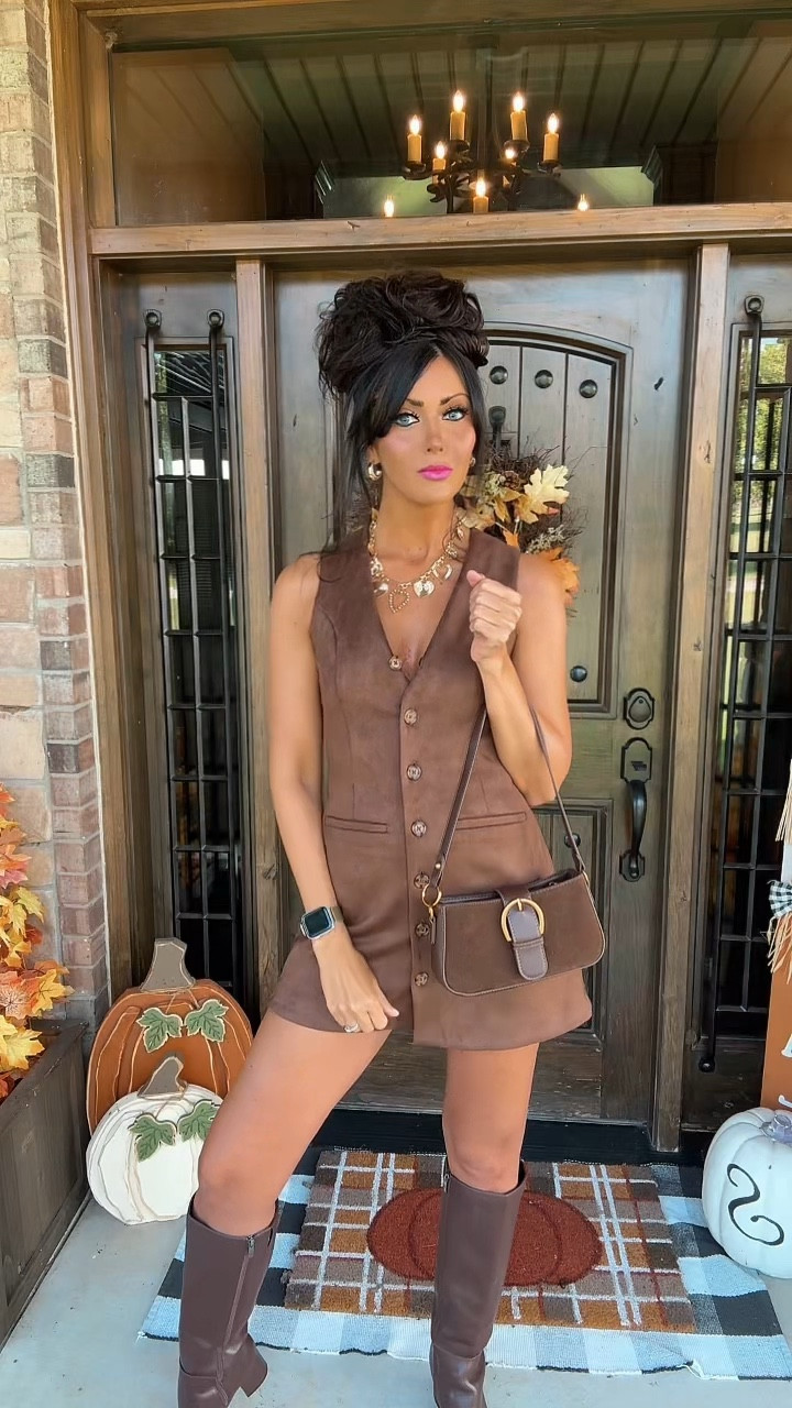 Suede Dress that’s trending 🤎🍂🤎

For reference I’m 5’7 120lbs wearing a size XS.

#Suede #Falloutfit #suededress #FallDress #Target #Targetstyle 

#LTKStyleTip #LTKFindsUnder50