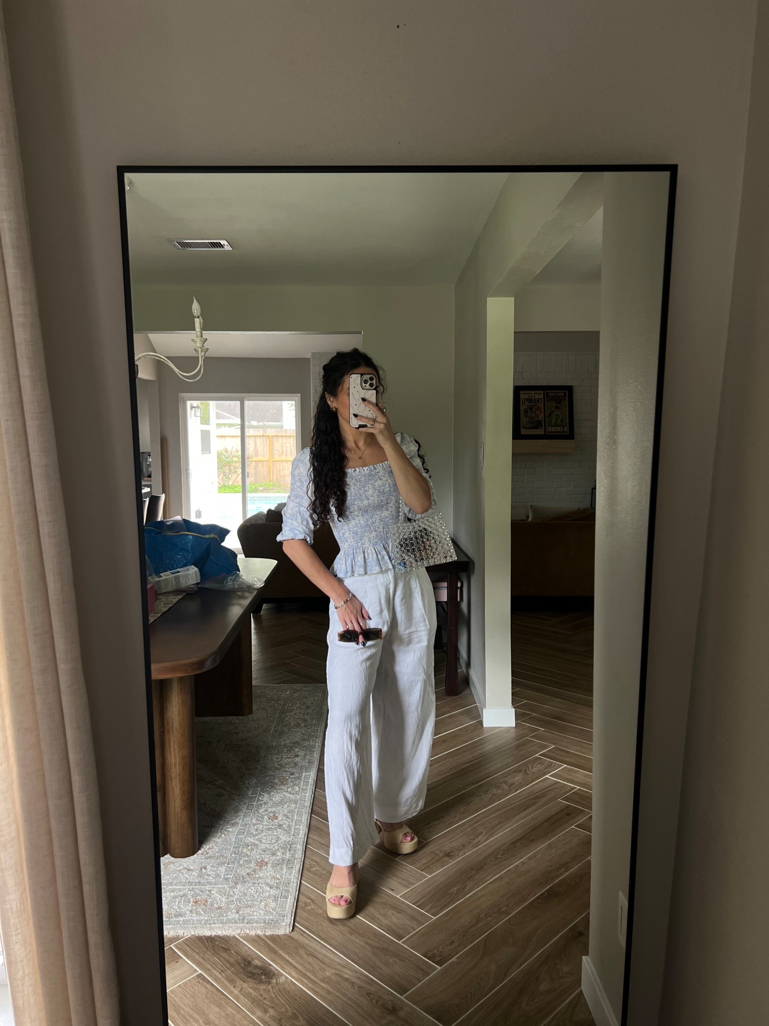 Ootd for dinner! Love these linen pants from Madewell so much. Top is thrifted but linking similar 

#LTKFindsUnder100 #LTKxMadewell #LTKWorkwear