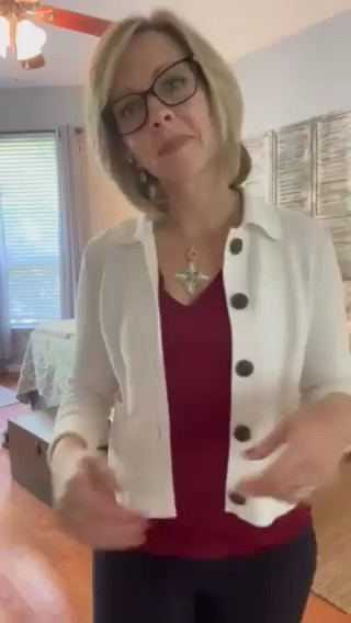 My Adore Your Wardrobe team member, Amber, is sharing some of the new items she added to her wardrobe from my fall fashion guide.  My seasonal fashion guides are one of the many benefits available to members of Adore Your Wardrobe to help you keep your wardrobe current with ideas specific to your body type!

#LTKStyleTip #LTKVideo #LTKSeasonal