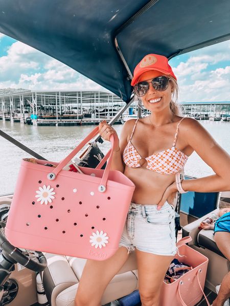 Bogg bag and the accessories I love for summer 