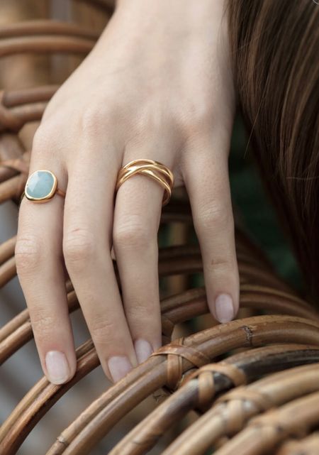I’ve been so into cute chunky rings lately ✨

Chunky rings, cool ring, cute ring, modern ring, cool jewelry, cute jewelry, modern jewelry, contemporary jewelry, minimalist jewelry 

#LTKFind