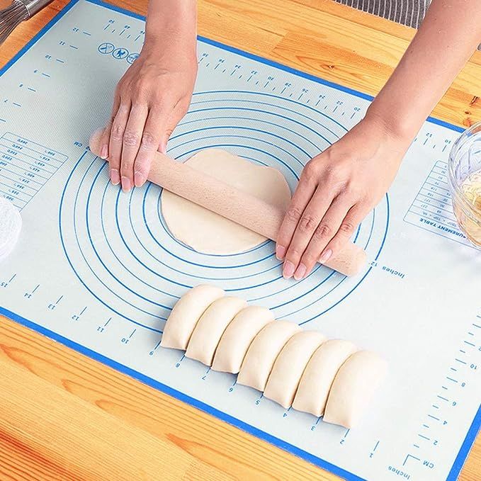 LIMNUO Silicone Pastry Baking Mat Non Stick Large Extra Thick with Measurements Baking Mat,Counte... | Amazon (US)