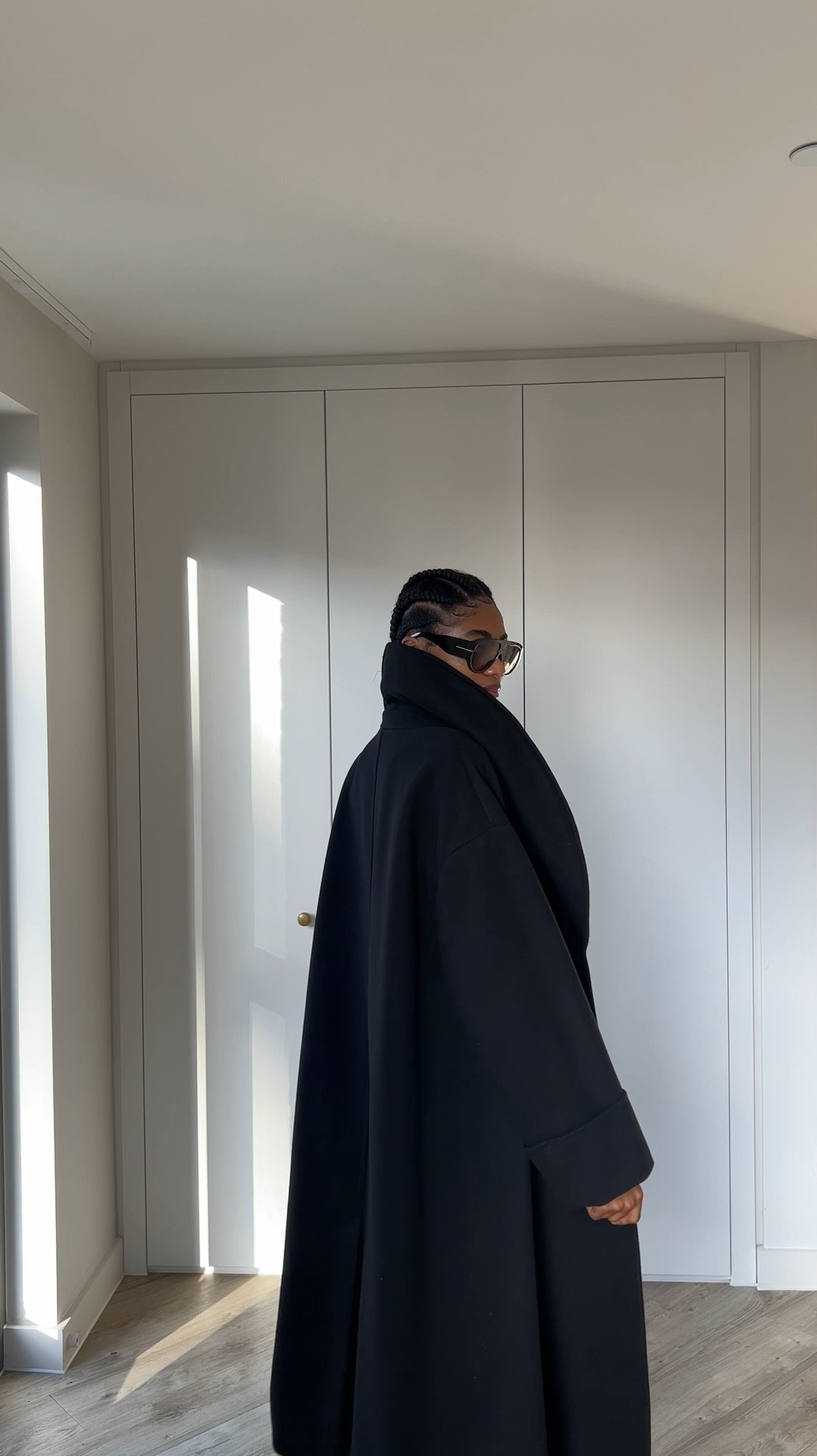  #JacsStyleJournal My Fall / Winter coat rotation.❄️🍂

If you could get a coat from my closet which one would you pick ? 




#DailyStyle #WeeklyStyle #Monsoon #OyeSwimwear #Vrggrl #LoveandRoses #Trenchcoat #Wintercoat #FallStyle #styleinspiration #FallCoats #Wintercoats 
#winterwear #Outfitideas #Stylereels #coolgirlstyle #corporatechic #capsulewardrobe #Capsulecollection #Swimwear #Blackpants #Magdabutrym 


#LTKgrwm #LTKluxury #LTKuk