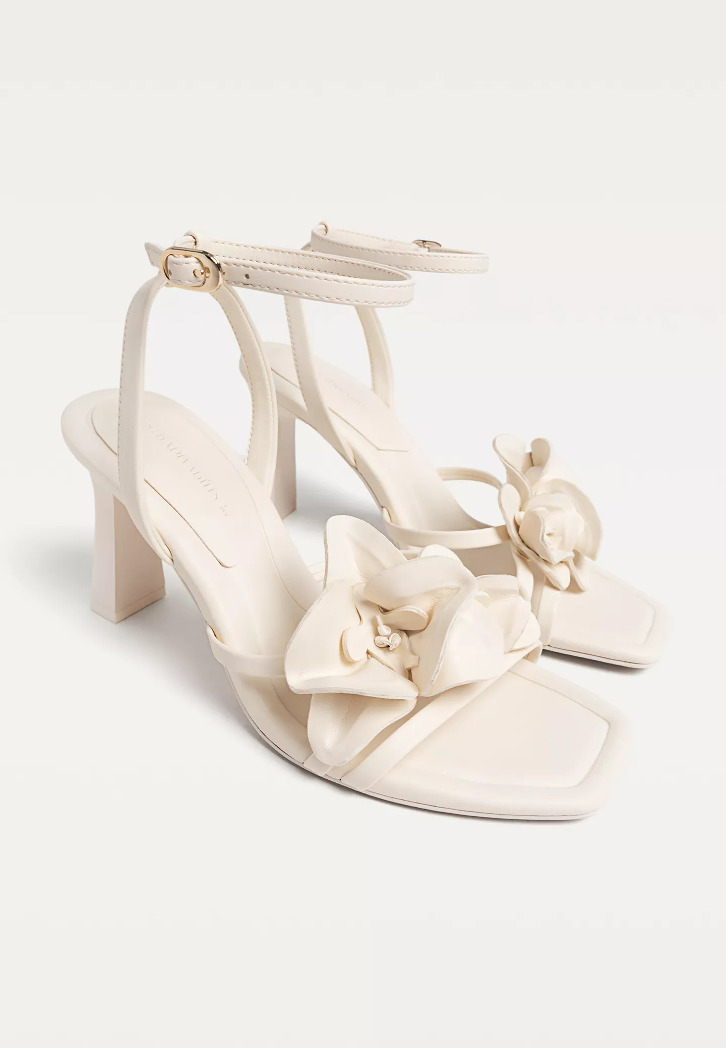 High-heel sandals with flower detail | Stradivarius (UK)