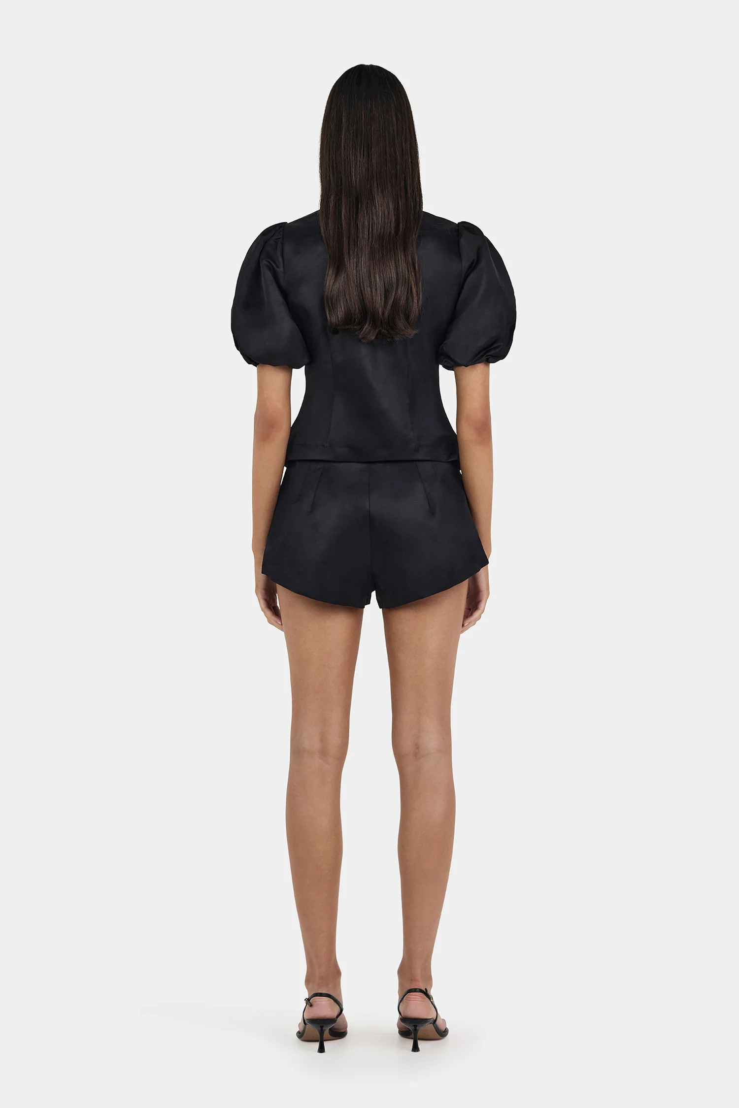 Jacques Shortie Black | Hansen and Gretel