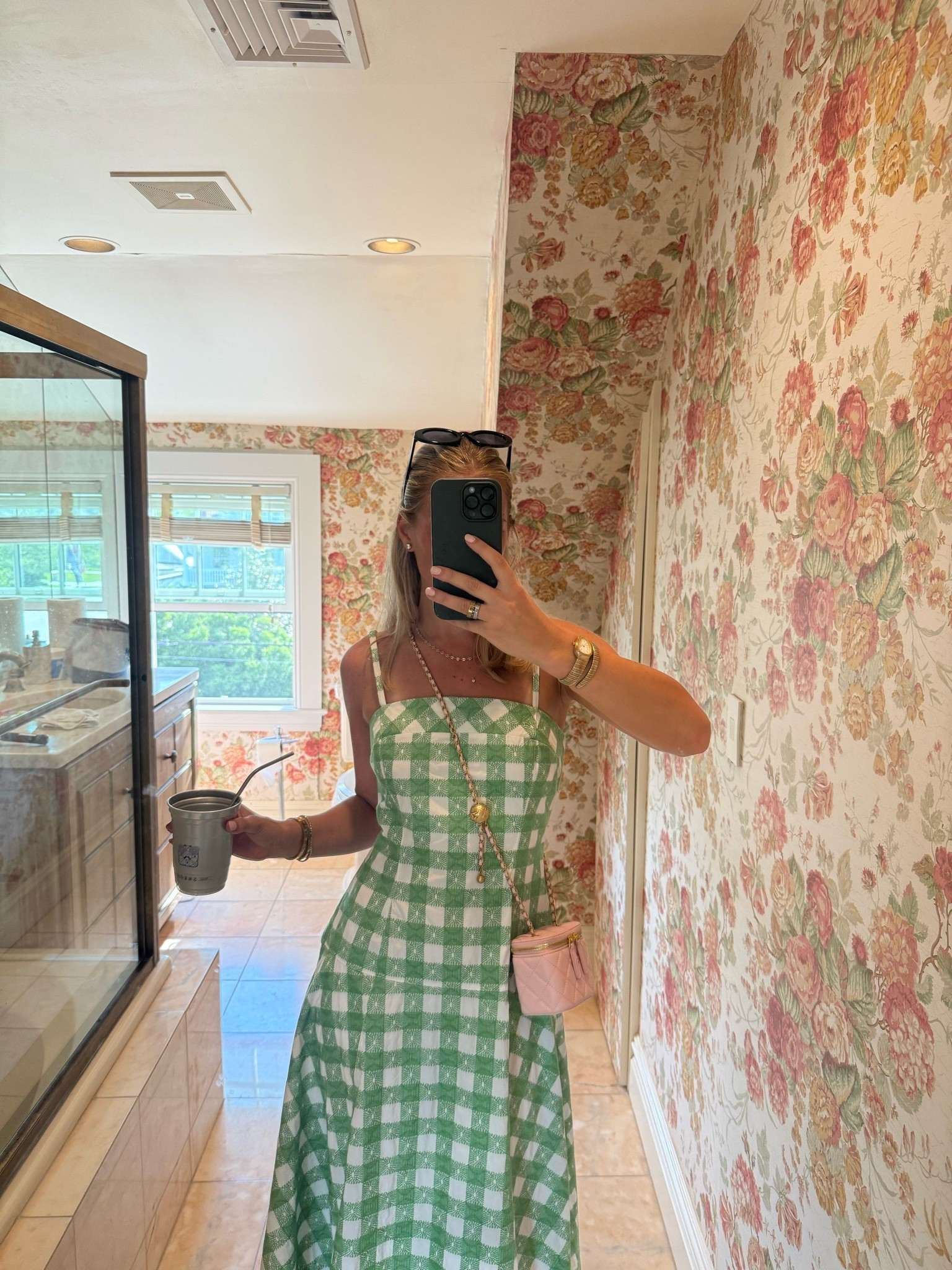 💚🍀🐢🥑🌴

Green outfit
Pink bag
Pink purse
Pink Chanel bag
Pink Chanel purse
Chanel vanity case
Mini bag
Mini purse
Lunch outfit
Girls night outfit
Country club 
Summer outfit
Summer style
Preppy outfit
Preppy style
Spring outfit
Spring style
Summer outfit
Summer style
Weekend outfit
Rosie Assoulin dress
Rosie Assoulin drop me a note dress
Gingham dress
Spring dress
Summer dress
Easter dress
Girly dress
Preppy dress
Printed dress
Green dress
Rent the runway
Long dress
Maxi dress
Midi dress
Summer night
Summer party

#LTKootd #LTKdayinmylife