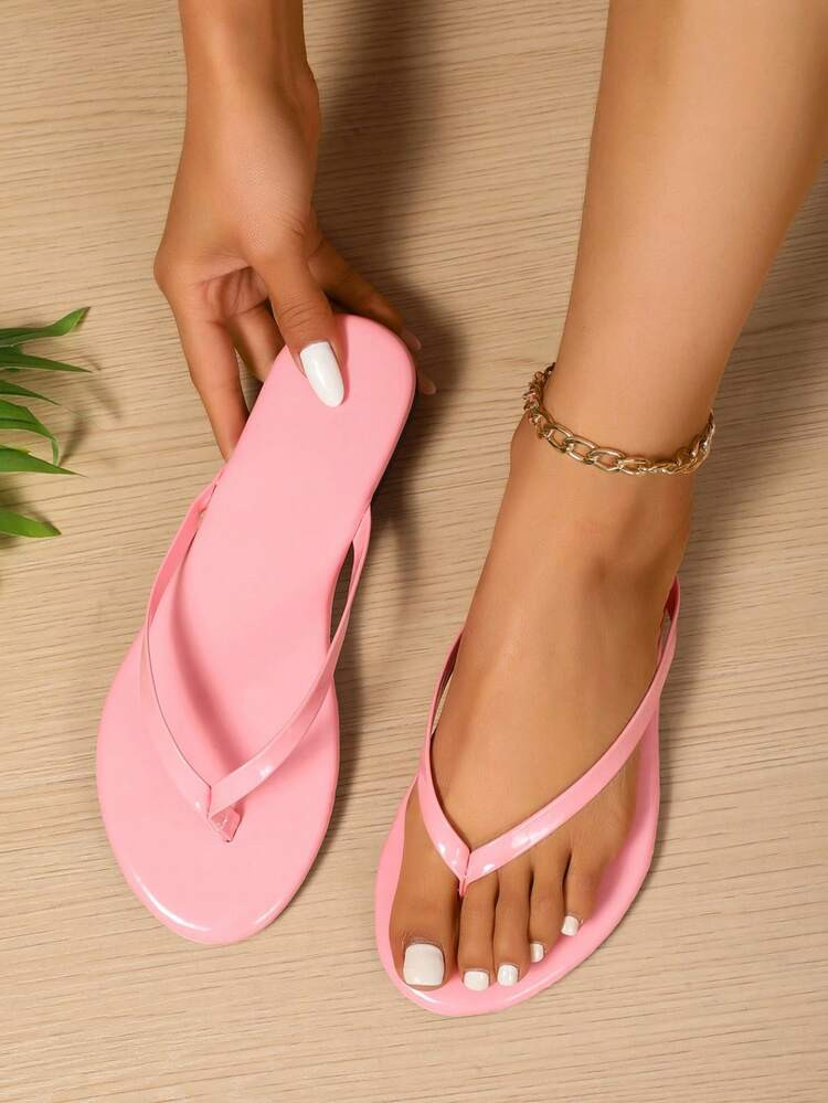Pink flip flops  | SHEIN