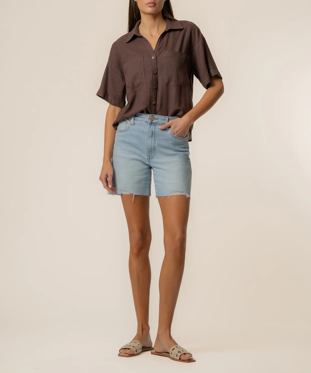 Brianna Linen Boxy Shirt in Chocolate - Kut from the Kloth | Kut From Kloth