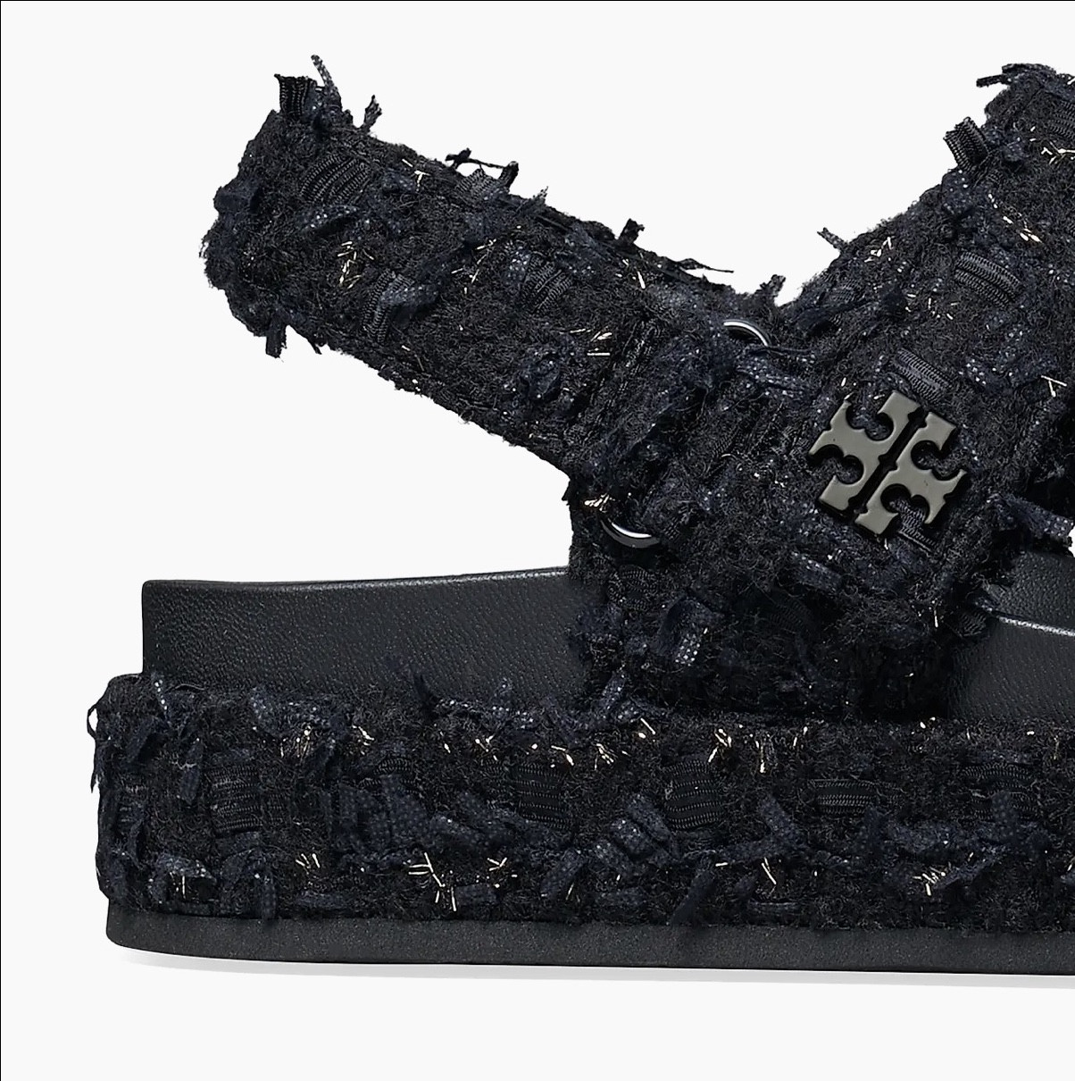 Effortless spring style 🤍 These chic Tory Burch sandals are the perfect mix of comfort and polish. Easy to dress up or down — from denim to dresses. Linking my exact pair on LTK! ✨

Hashtags:

#LTKshoecrush #LTKstyletip #LTKspring #ToryBurch #ToryBurchStyle 

#LTKSpringSale #LTKootd #LTKSaleAlert