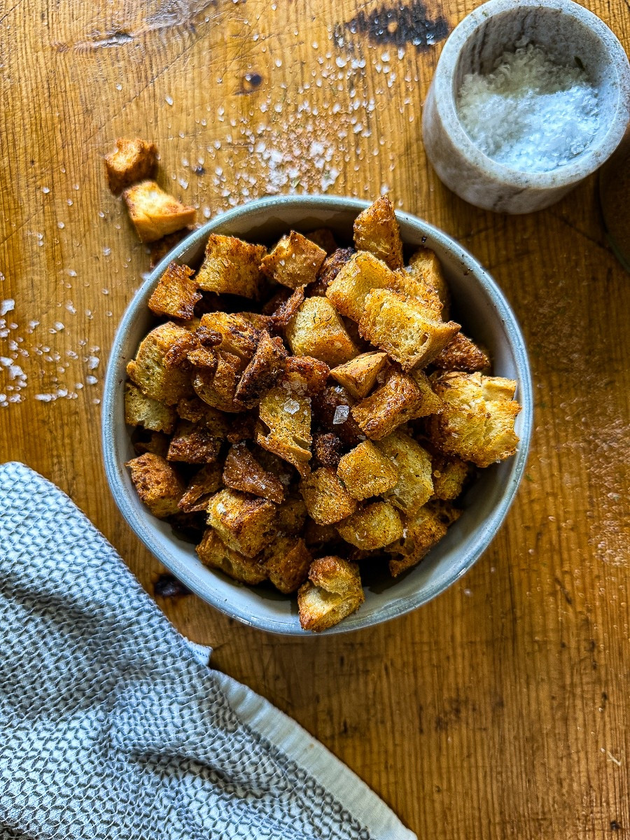 How to make the very best crispy croutons at home? A good air fryer (and a lot of butter 🧈)! Linking mine! It’s so good and has replaced my toaster and serves as an additional oven, too! 

#LTKHome #LTKfoodie