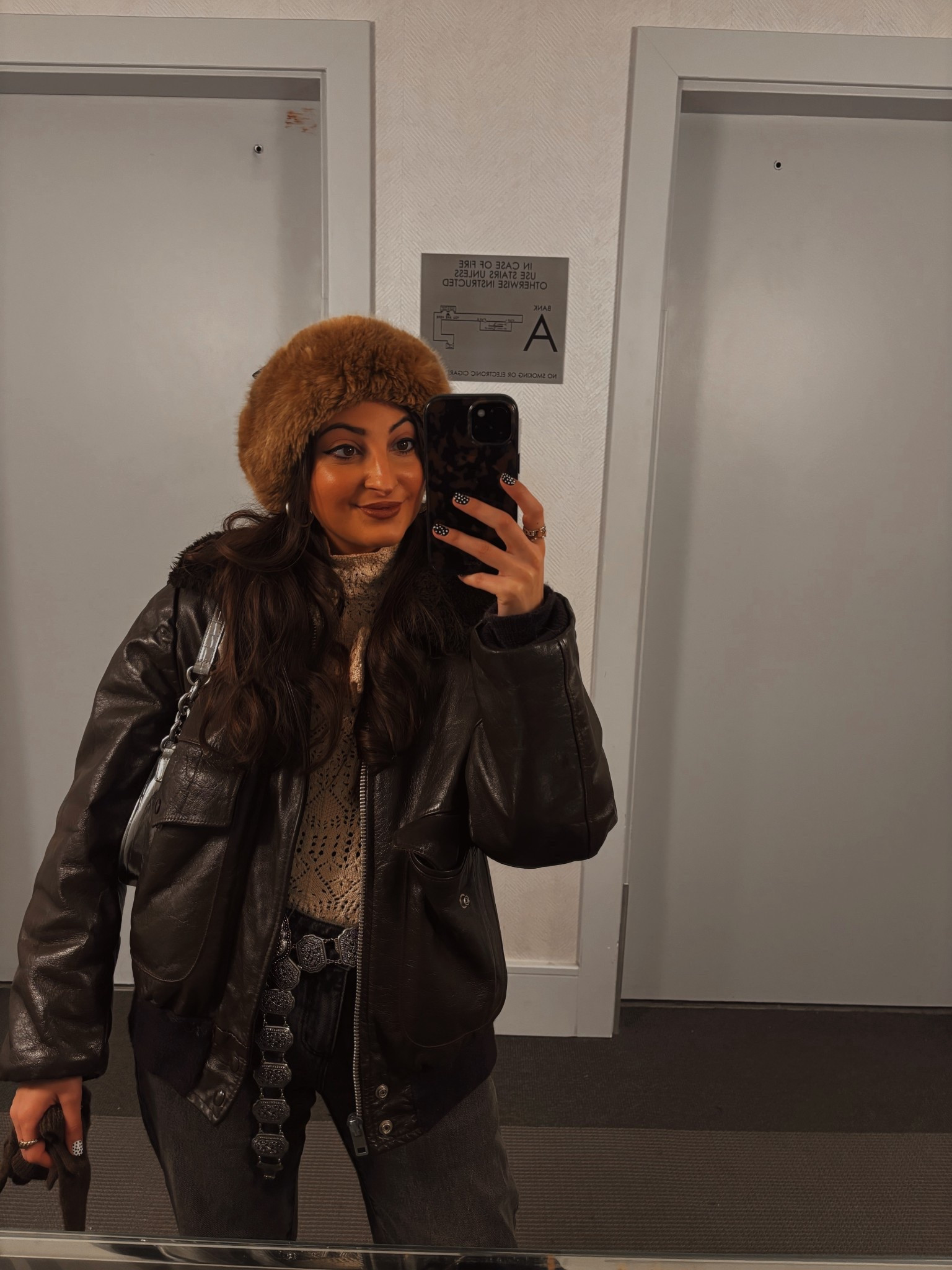 cozy winter look
🤎🪩⛄️🥀💫✨
alannamartine.com 

#LTKootd #LTKSeasonal #LTKdayinmylife