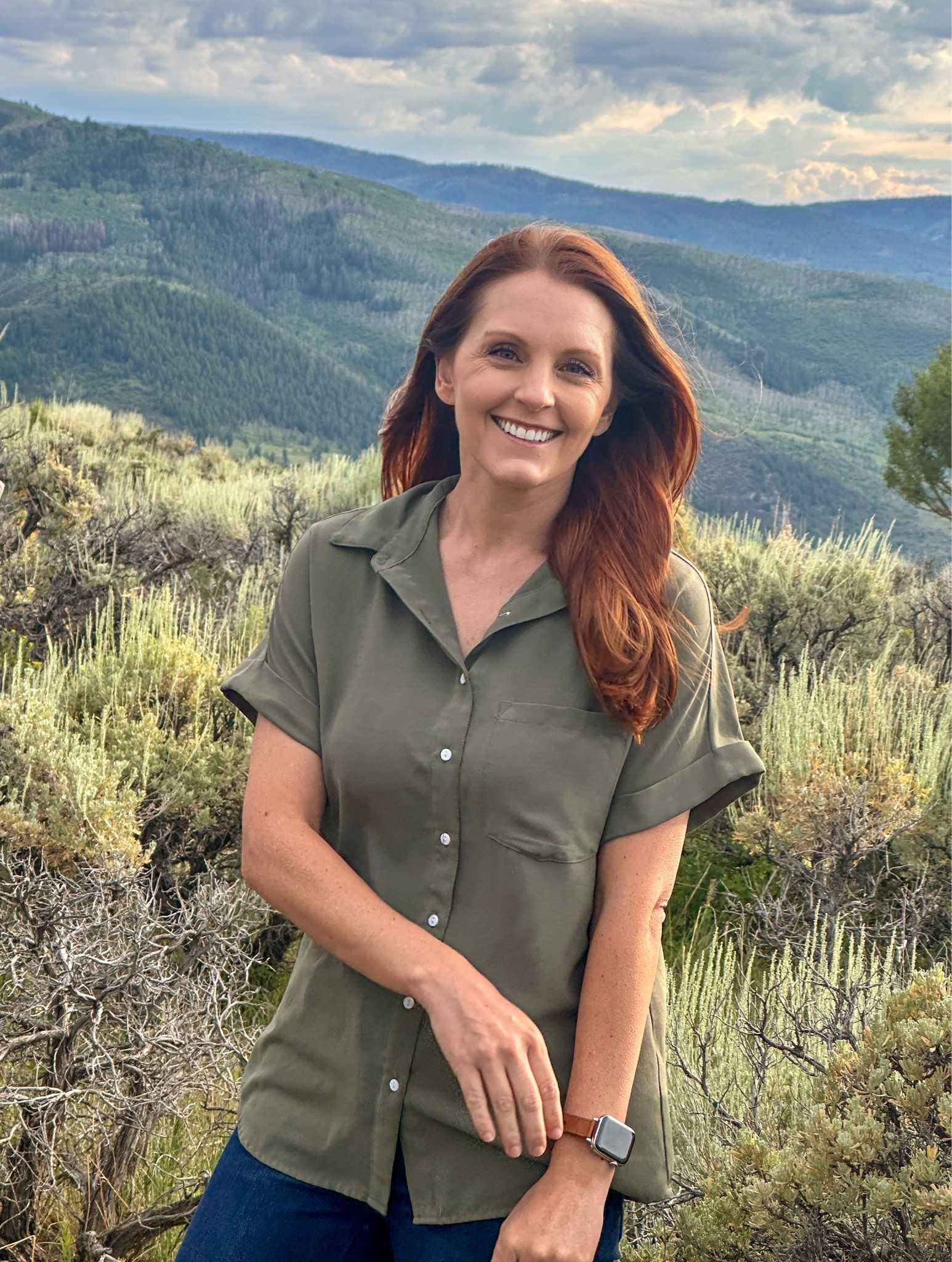 What I wore to our family photo shoot in Colorado. This trail was stunning!
.

.

.

.
Fall Outfit
Outdoorsy Style
Outdoor Aesthetic
Family Photos 

#LTKFindsUnder50 #LTKTravel #LTKActive