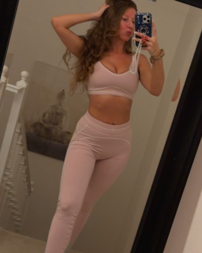 forgot how hard hot vinyasa is, still sore from all the arm balances down dogs & chataurangas ✨💞 at least my fit was cute 😜 love this alo set sm I ordered it in another color for their 30% off bf sale 🥰 & also maybe to keep me motivated & going to class 😉

#LTKHoliday #LTKfitnessgoals #LTKselfcare