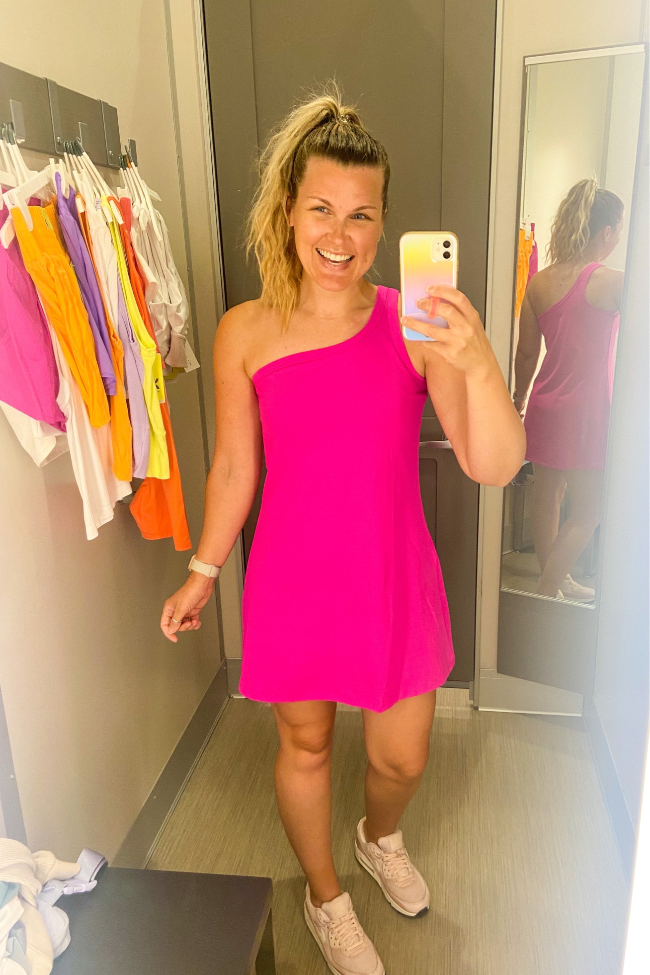 Impromptu stop at TARGET ❤️ & so glad I did bc there were so many activewear new arrivals!!! 😍

this was my FAV from this try-on 💕

One shoulder, super bright pink, tennis dress. Padded bra & no built in shorts.

Wearing a medium, also comes in green, black, & lavender (isn’t online yet) 