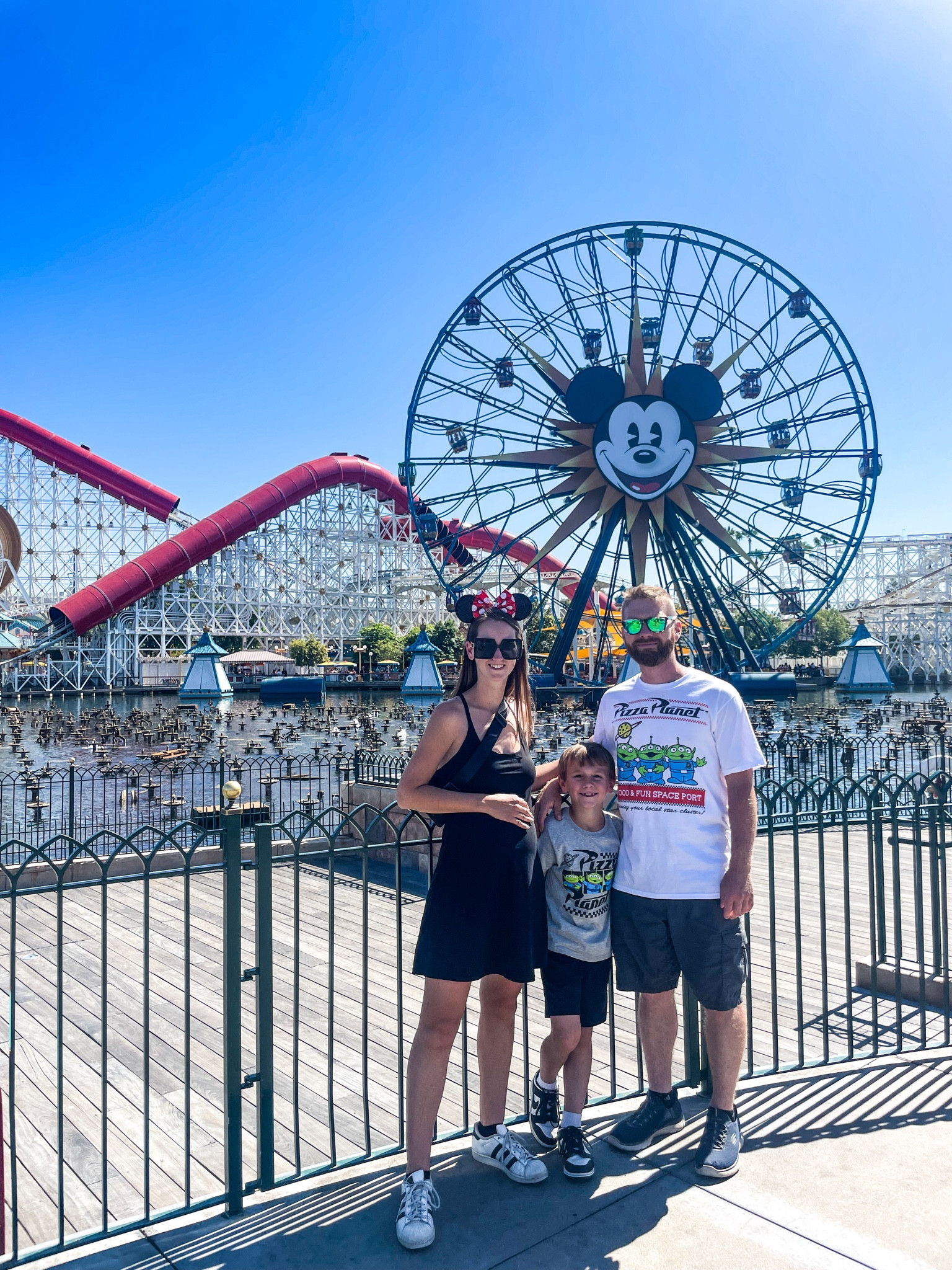 Disneyland California 
Disney 
Disneyland 
Disney outfit 
Disney inspo 
Bump style 

#LTKFamily #LTKTravel #LTKBump