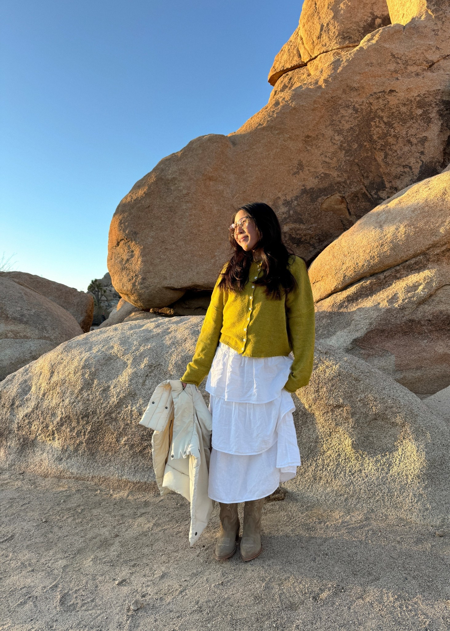 a day in the desert 🤎

exact cardi is from things between!

#LTKStyleTip