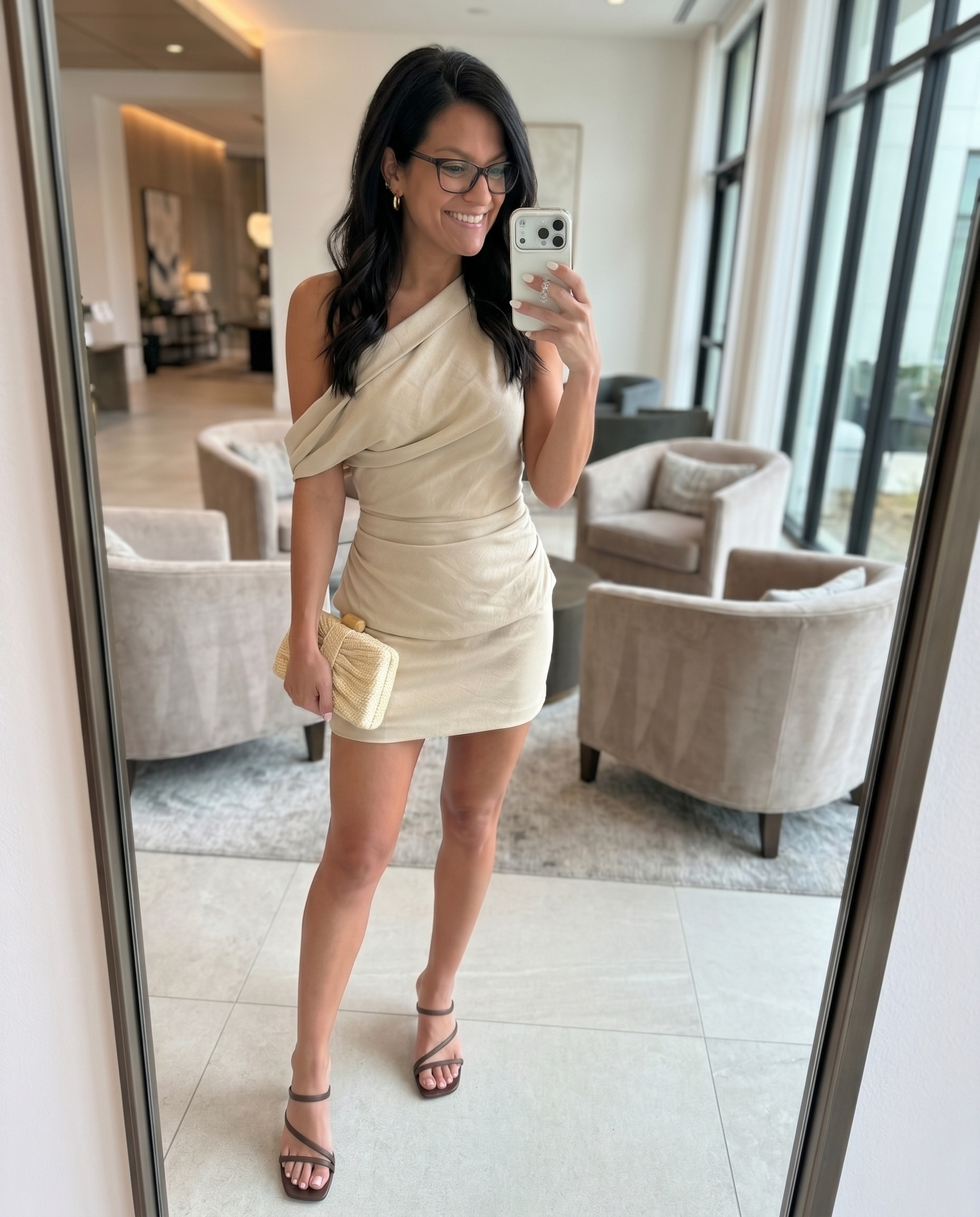 Chic Revolve mini dress 


#revolve #datenight #minidress #chic

#LTKPetite #LTKWedding