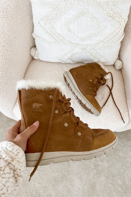 My fave winter boots from Sorel are 25% off! Linking these + more cute boots on sale! TIP: Size up to accommodate room for thicker winter socks. // winter fashion, travel boots, snow boots