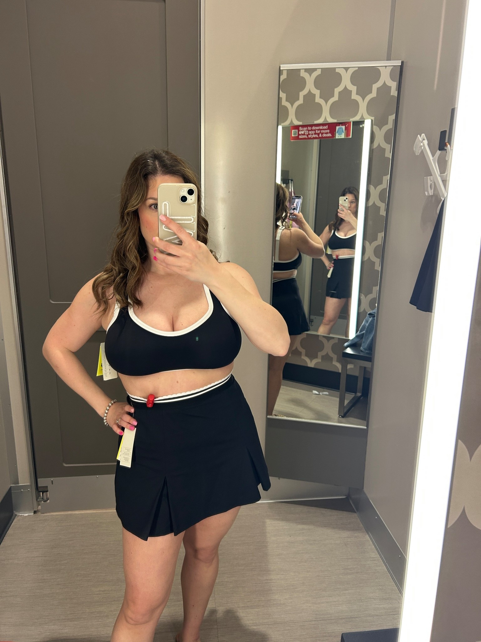 SUCH a cute set! The skort has a scallop detail on waistband. 
Large in bra
Small in skort 

#LTKPetite #LTKMidsize #LTKOver40