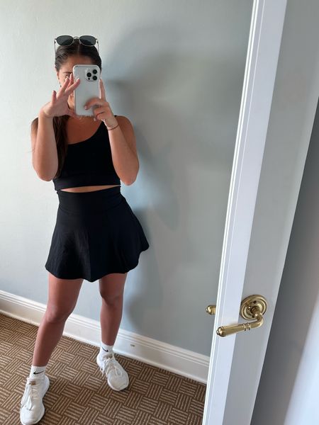 My favorite athleisure set from Amazon! The fabric is top-notch. It’s super comfortable, flattering, and perfect to run around in. 10/10 recommend 🤩 

#LTKcurves #LTKstyletip #LTKunder50