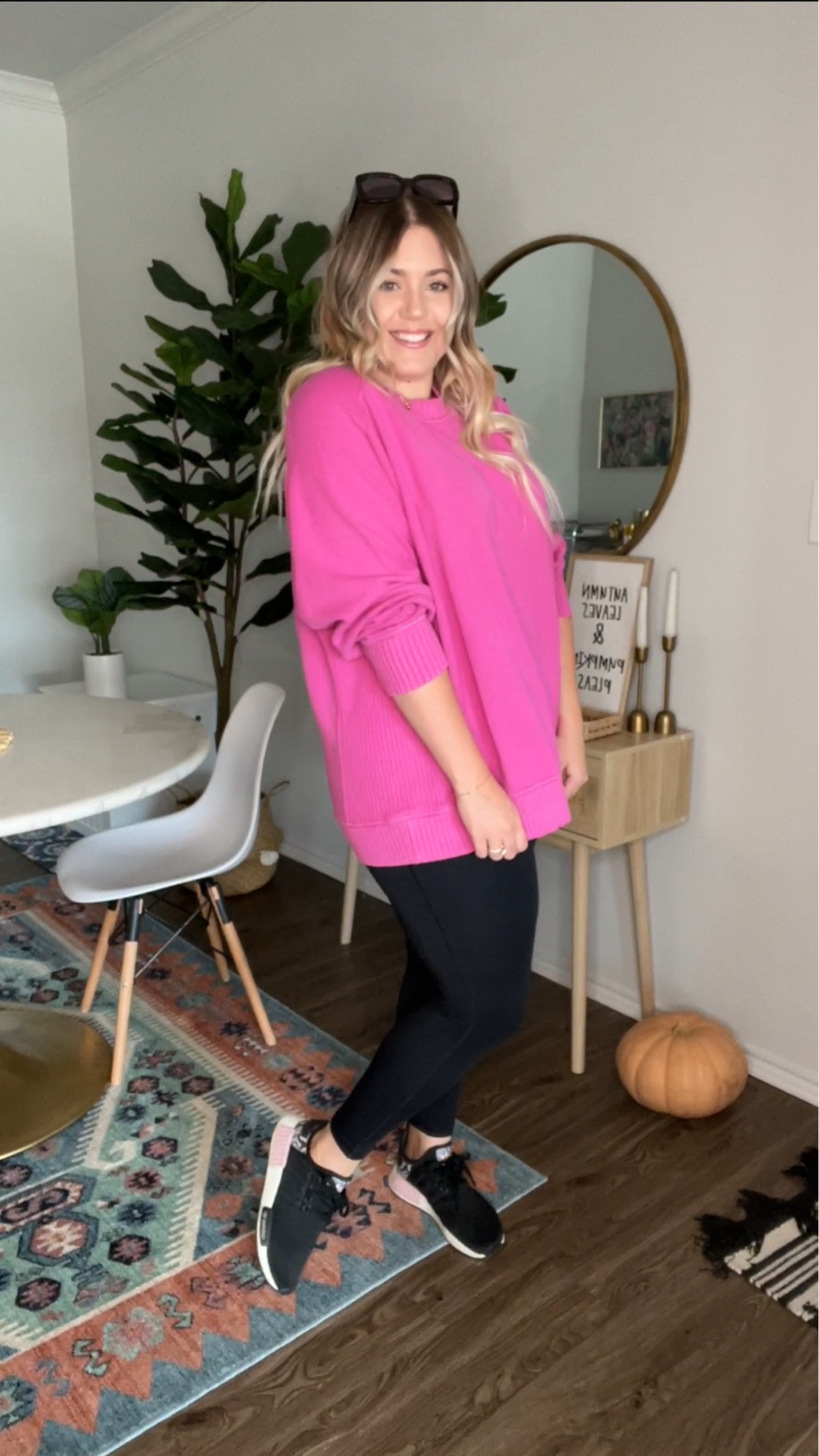 Pink sweatshirt, Aerie, black leggings, pocket leggings, loungewear, athleisure

#LTKSale #LTKunder50 #LTKsalealert