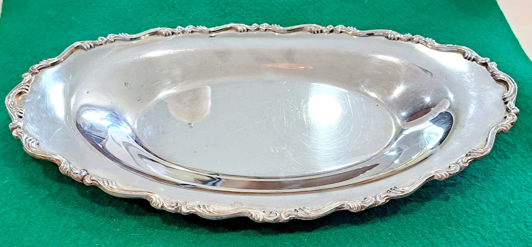 Vintage Wm A Rogers Oval Serving Tray Silverplate 14" - Etsy | Etsy (US)