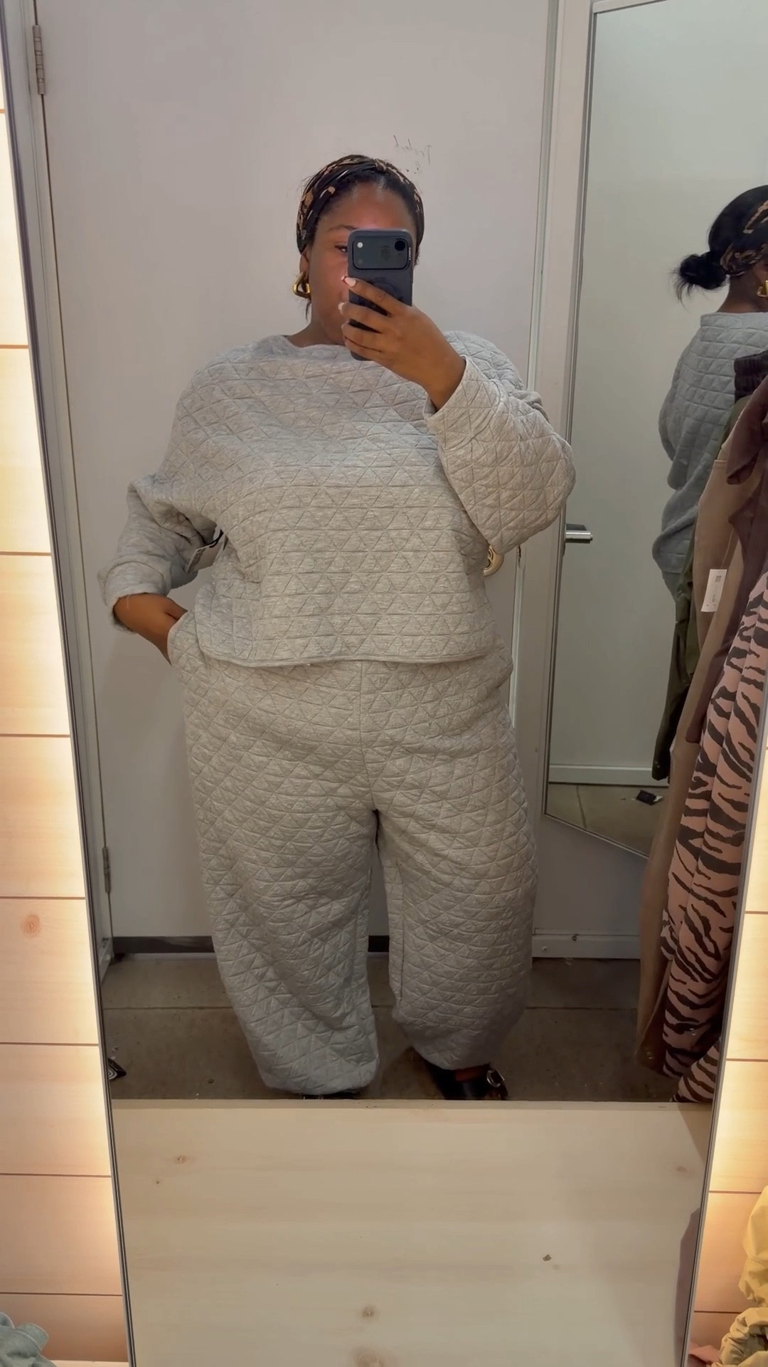 🚨Old Navy Sale🚨 Everything 40% off! 
Wearing this quilted set in a XXL runs very large (size 18/20 & 5’6) Comes in petite & tall.

Plus size finds. Plus size fashion. Lounge wear. Plus size outfits. Lounge sets. Fashion sale.

#LTKSaleAlert #LTKPlusSize #LTKootd