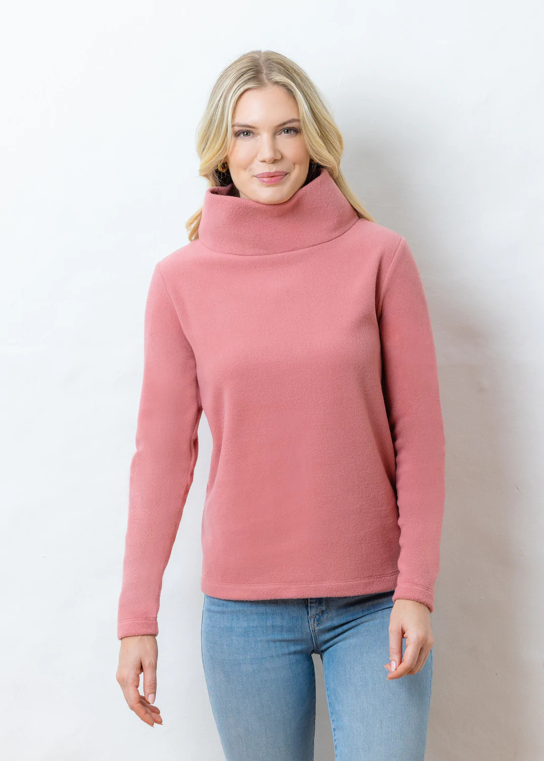 Greenpoint Turtleneck in Vello Fleece (Dusty Rose) | Dudley Stephens
