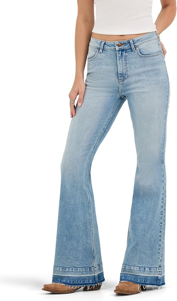 Wrangler Women's High Waisted Fierce Flare Jean | Amazon (US)