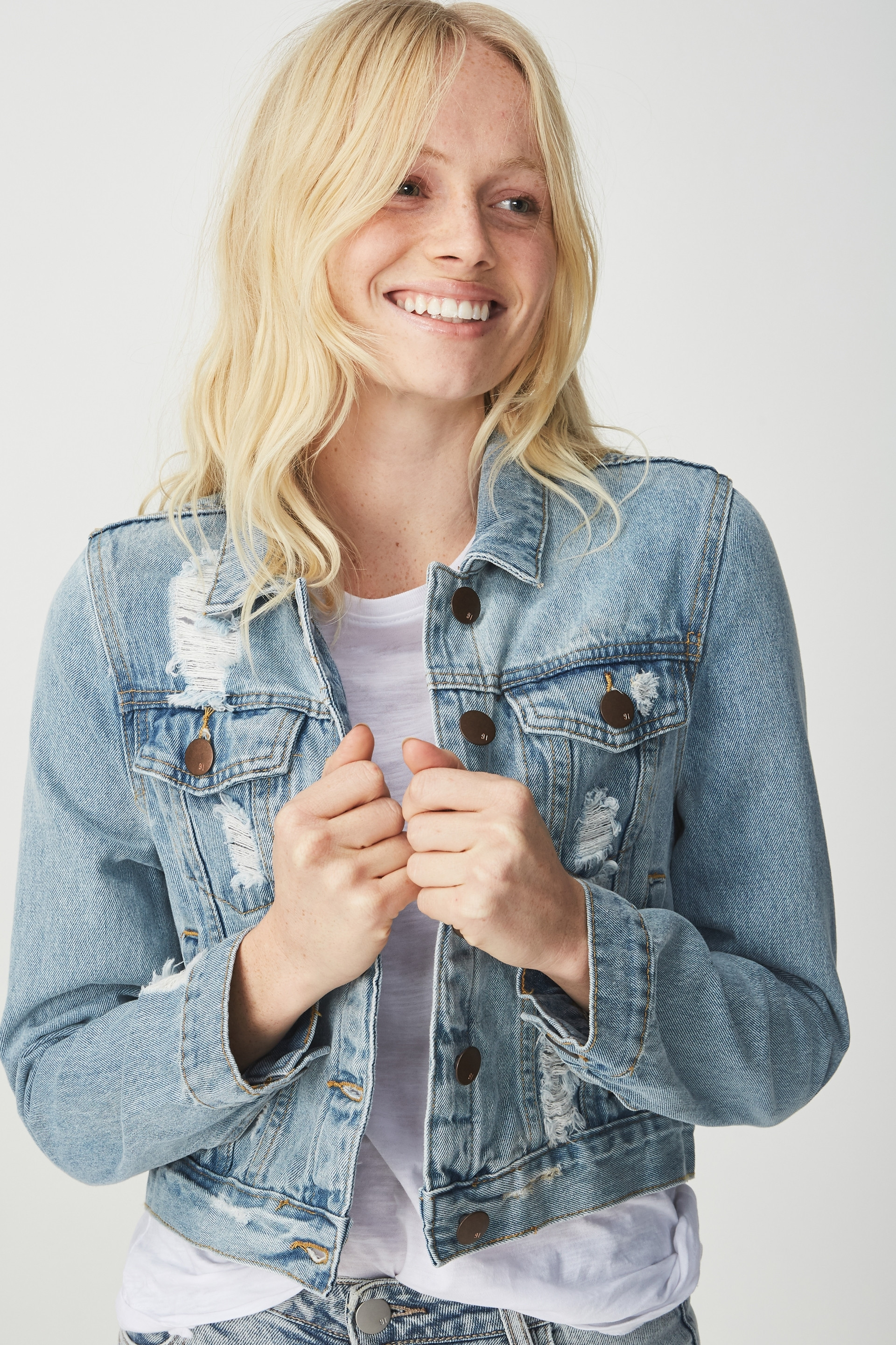 Cotton On Women - Girlfriend Denim Jacket - Sea bleach blue | Cotton On (US)