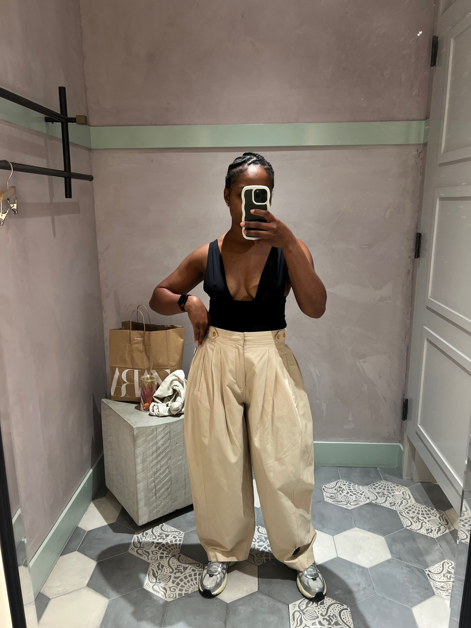 It’s all about the barrel pant this year! 

#LTKStyleTip #LTKSummerSales