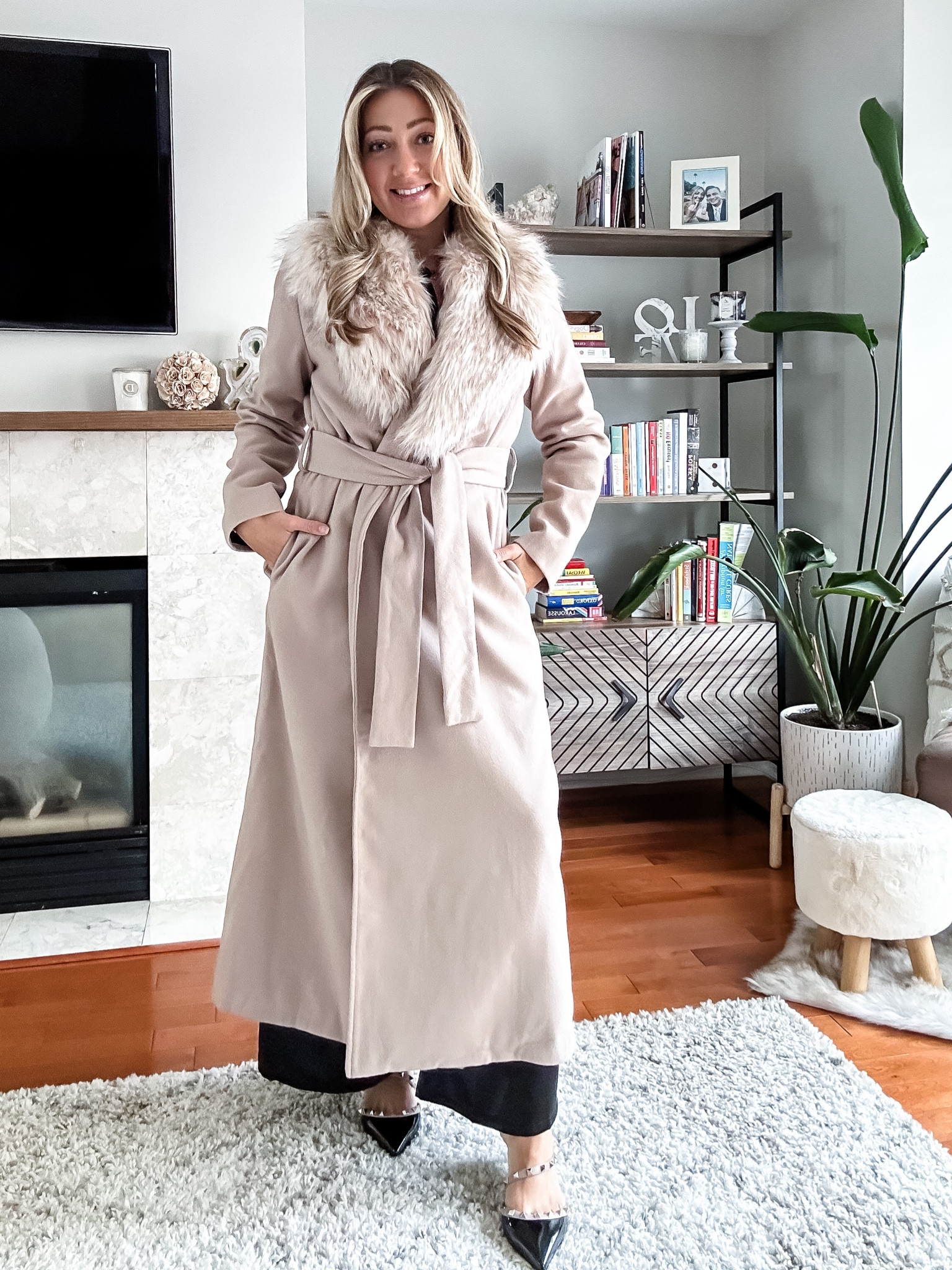 The best super long faux fur coat you’ll find under $100! Color is a beige/taupe pink shade. Wearing true to size. 

• Use code: mbrauns20 for 20% off on VICI

#LTKHoliday #LTKSeasonal #LTKfindsunder100