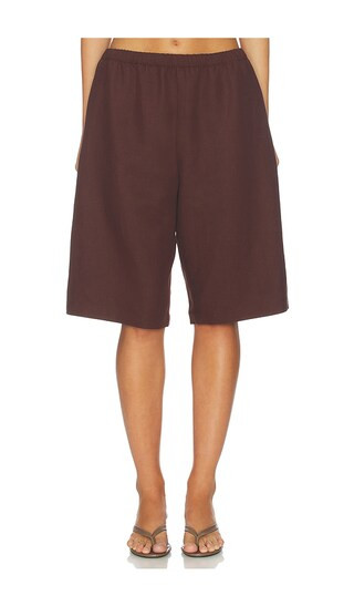 Twill Bermuda Short in Chocolate | Revolve Clothing (Global)
