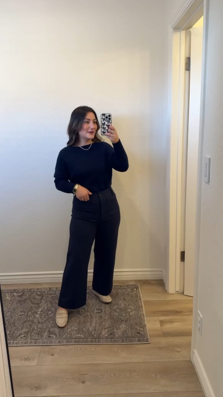 These ultra-stretch cropped pants are seriously soo comfortable! Versatile for office days or chasing little ones on the weekend! 

Paired with the Mongolian cashmere sweater for the perfect mix of elevated and effortless. 

sizing: I'm 5'0" 
pants size 6 - 26 inseam 
sweater size XS