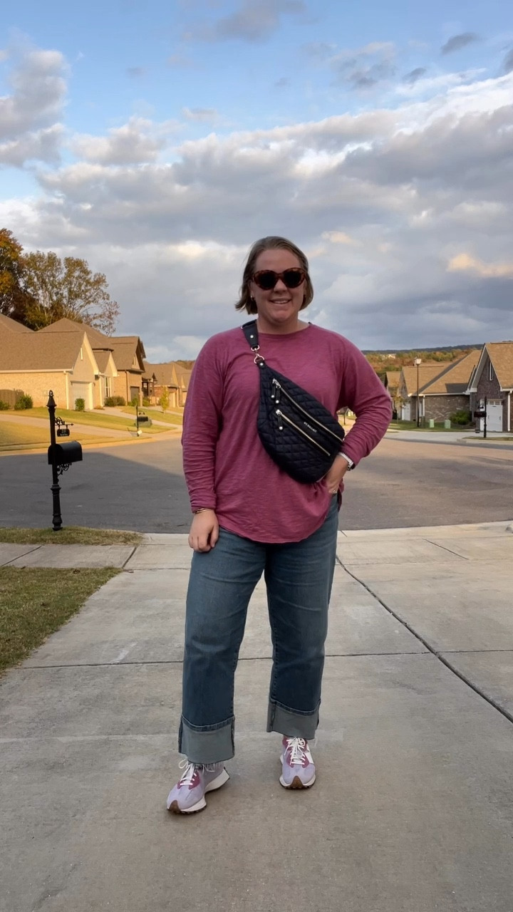 Easy fall outfit, comfy outfit, jeans and a tee 

#LTKPlusSize #LTKFindsUnder100 #LTKVideo