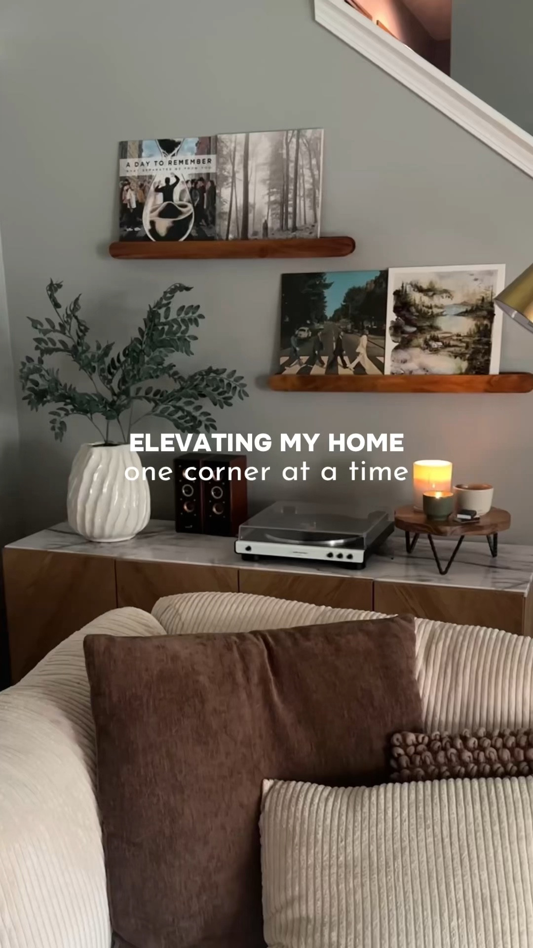 Not many links available for this project that I did over the summer but found a lot of similar items linked below!



#LTKhome #LTKfindsunder50