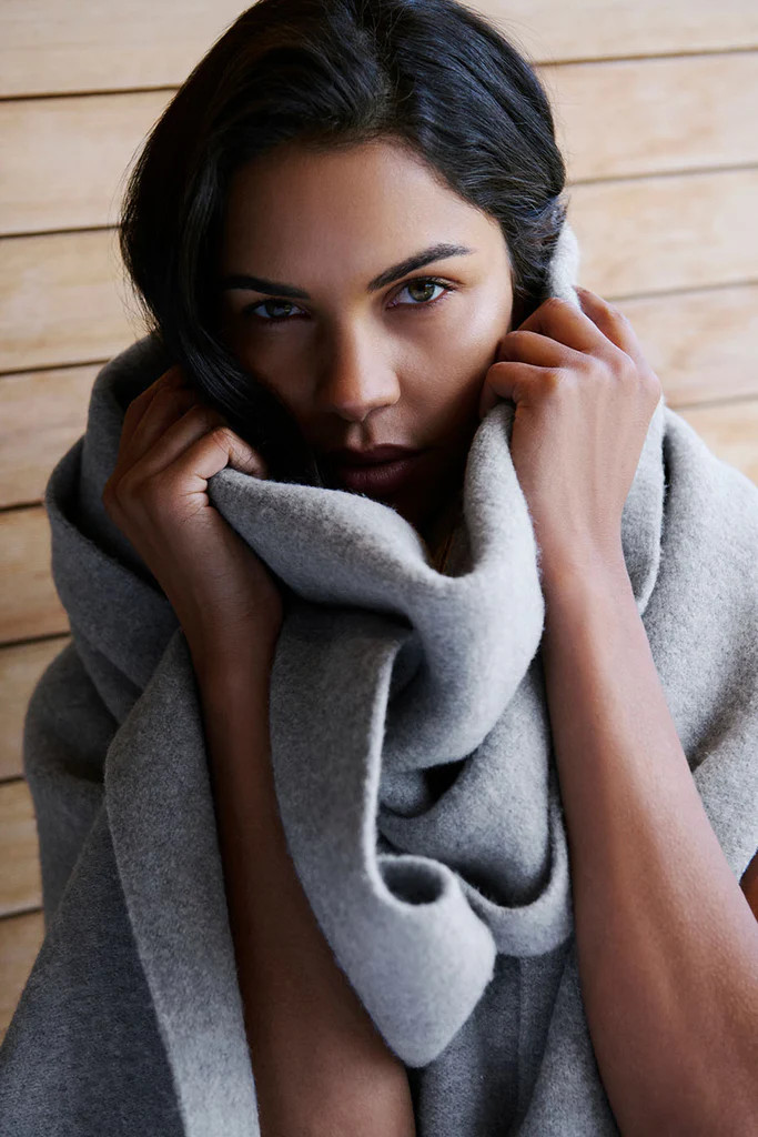 Merino Wool Oversized Scarf - Hazy Heather Grey | Alo Yoga (US)