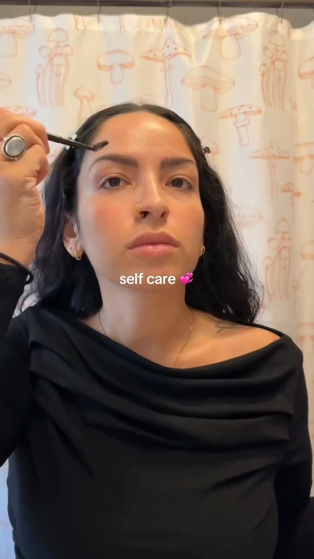 Building a routine is hard (and as a mom, I often push it to the side) but it’s something that helps me when im struggling. I’ve struggled with *sadness* my entire life and seasonal sadness is always extremely difficult for me to manage. I know that being productive feels good so im really going to build my routine now and try and keep this going all fall/winter. Wish me luck 💞

#motherhood #marriedlife #momofthree #parents mom life, motherhood unfiltered, stay at home mom, realistic motherhood, millennial mom, postpartum mom, parents, marriage, husband and wife, mom and dad, girlhood