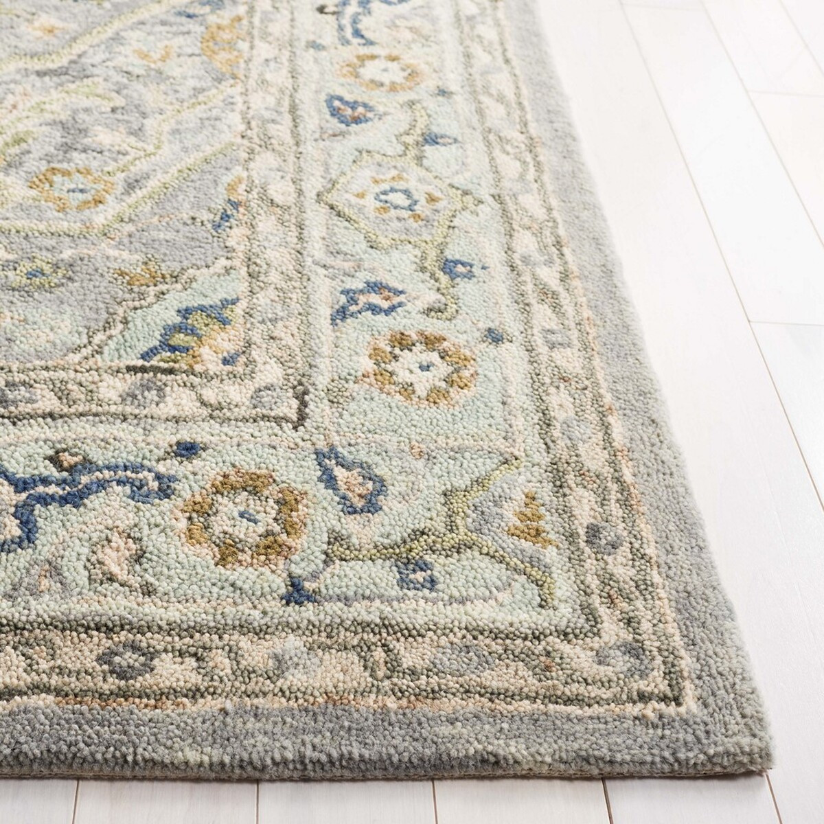 Heritage Traditional Rug- HG228M-8 | Safavieh