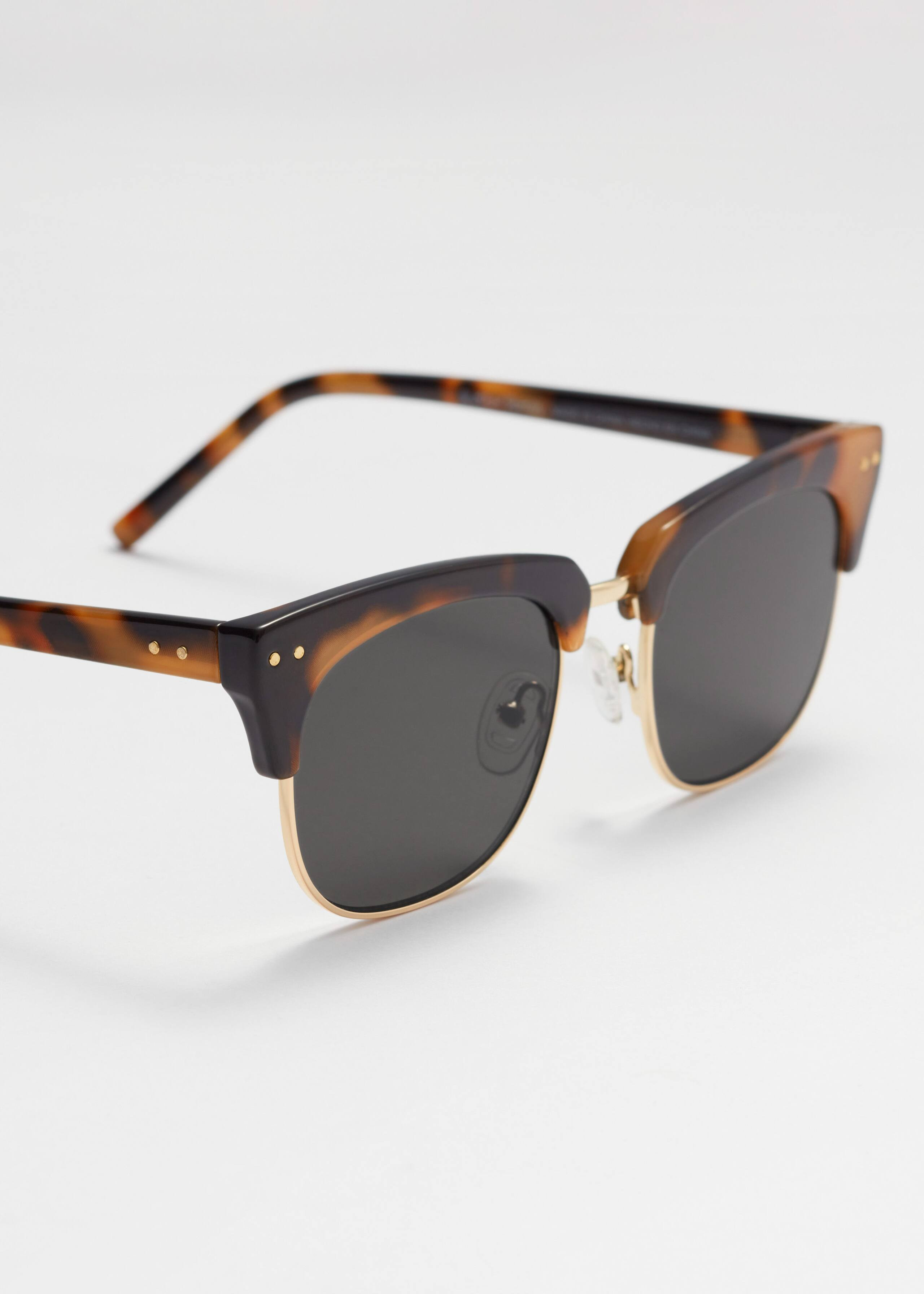 Classic D-Frame Sunglasses | & Other Stories UK