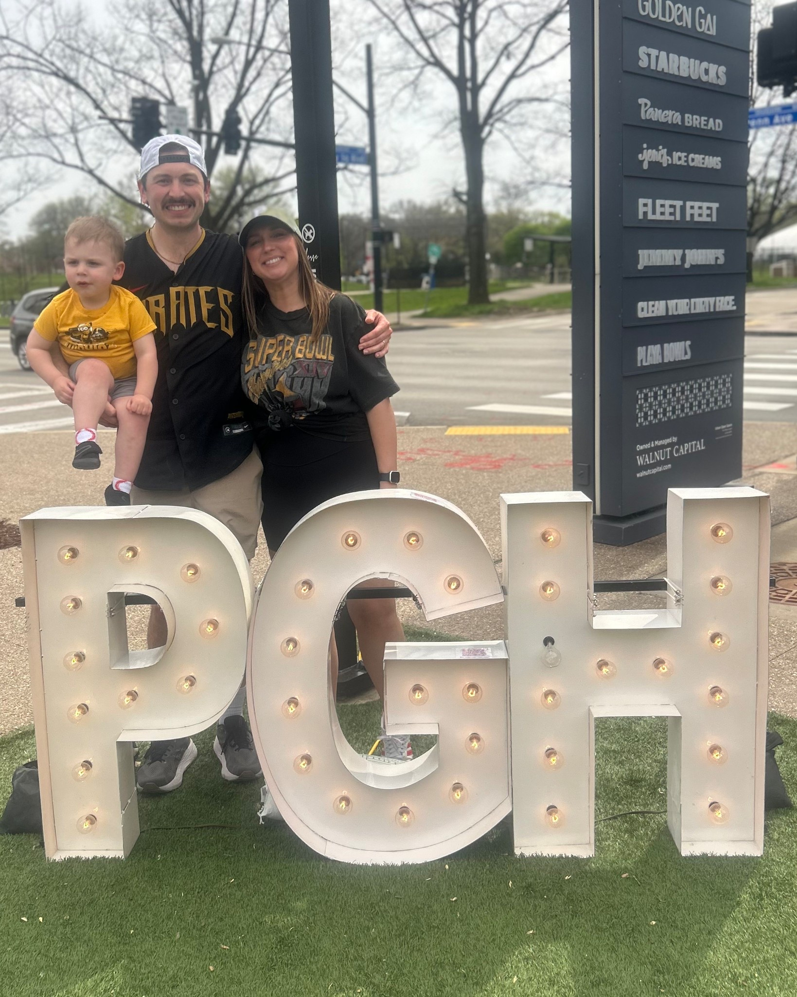 Pittsburgh pirates dropped their new city connect gear and Sam had to grab a Skenes one! Here’s our first from 412 fest in Pittsburgh! 

#LTKdayinmylife #LTKmomlife